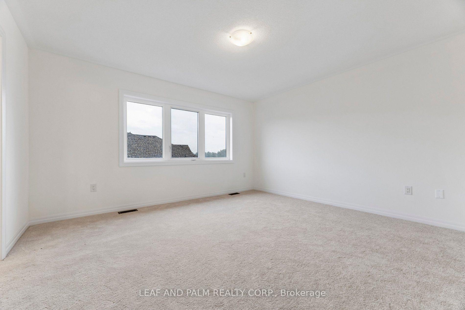 Photo 23 of 247 Flood Avenue, Clarington, Newcastle — HOMEH