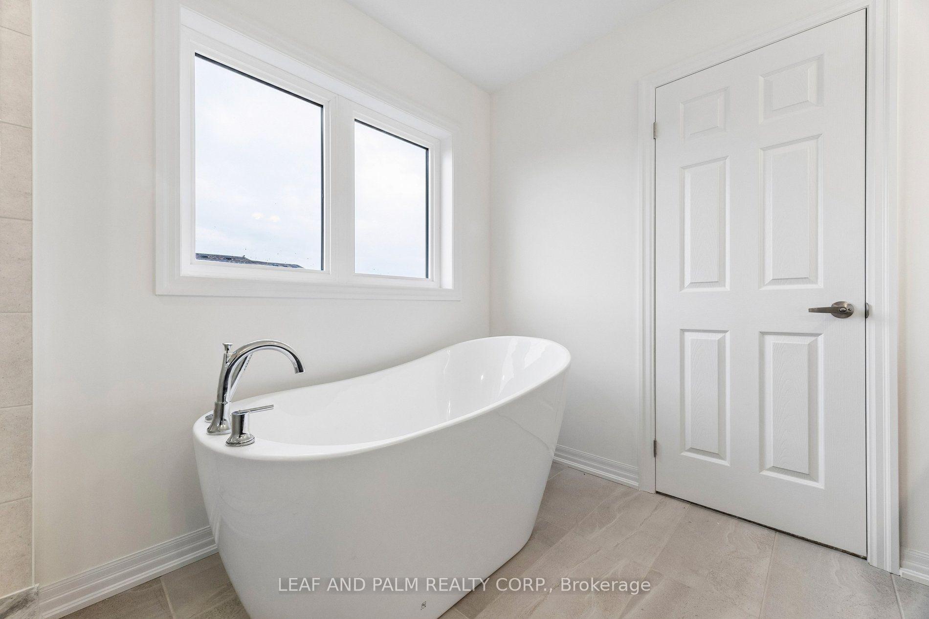 Photo 27 of 247 Flood Avenue, Clarington, Newcastle — HOMEH