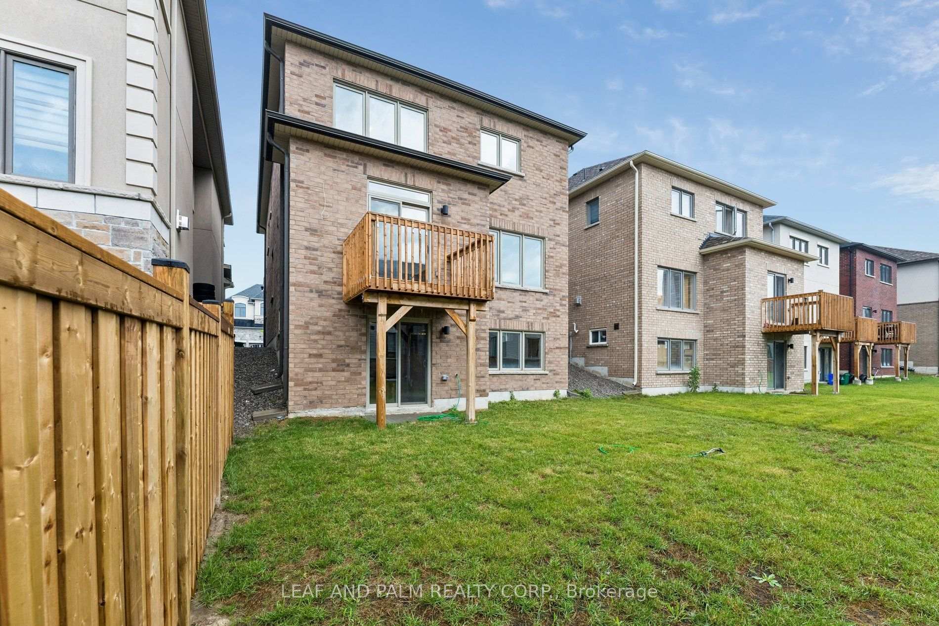 Photo 29 of 247 Flood Avenue, Clarington, Newcastle — HOMEH