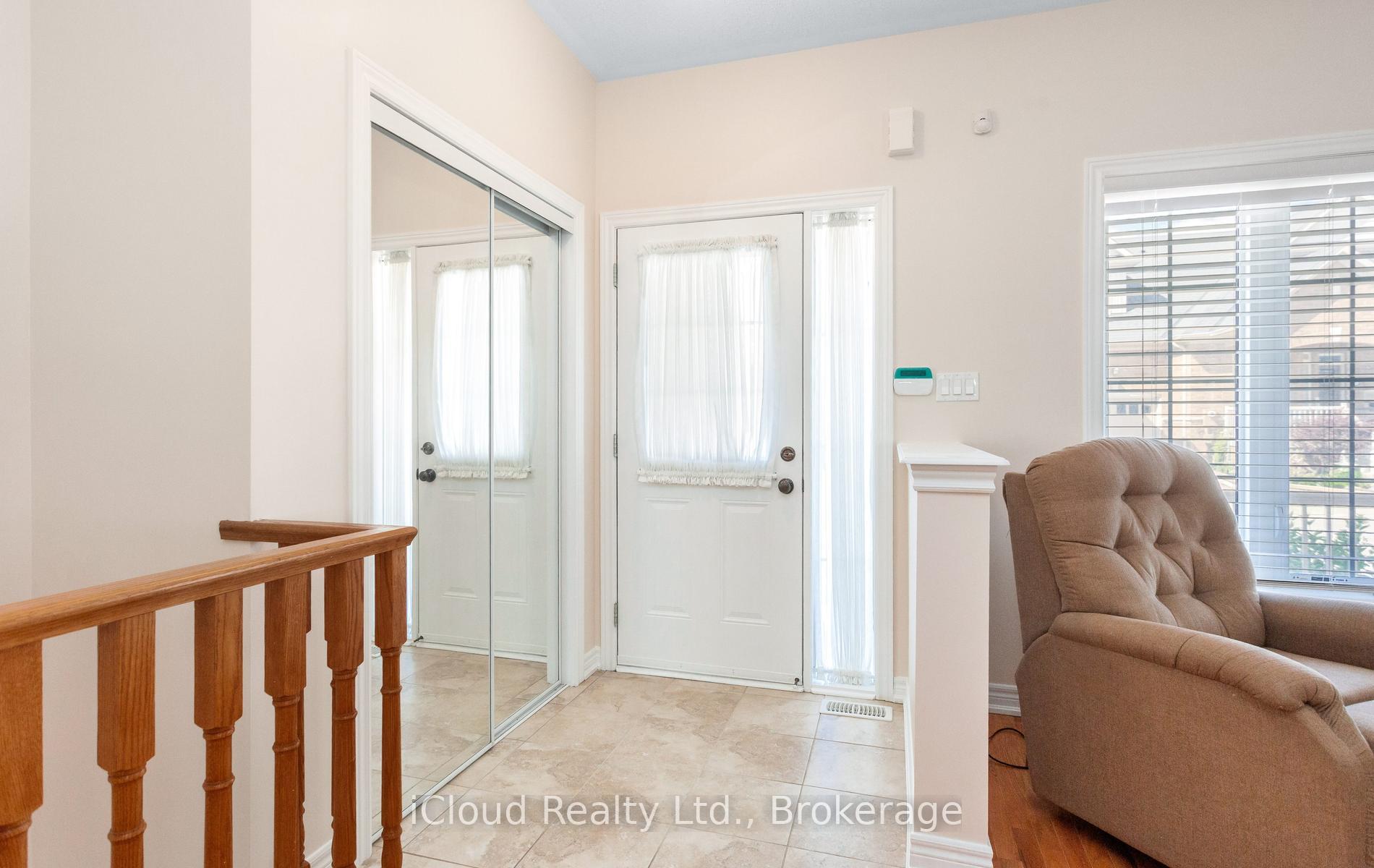 Photo 4 of Unit 10, 47 Seedhouse Road, Brampton, Sandringham-Wellington — HOMEH