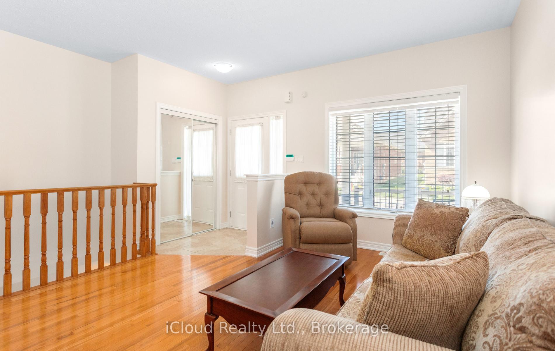 Photo 5 of Unit 10, 47 Seedhouse Road, Brampton, Sandringham-Wellington — HOMEH