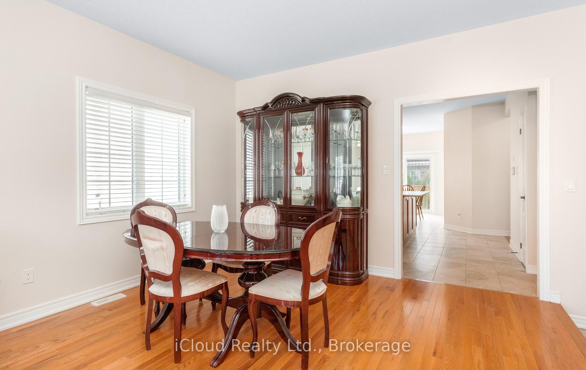 Photo 6 of Unit 10, 47 Seedhouse Road, Brampton, Sandringham-Wellington — HOMEH