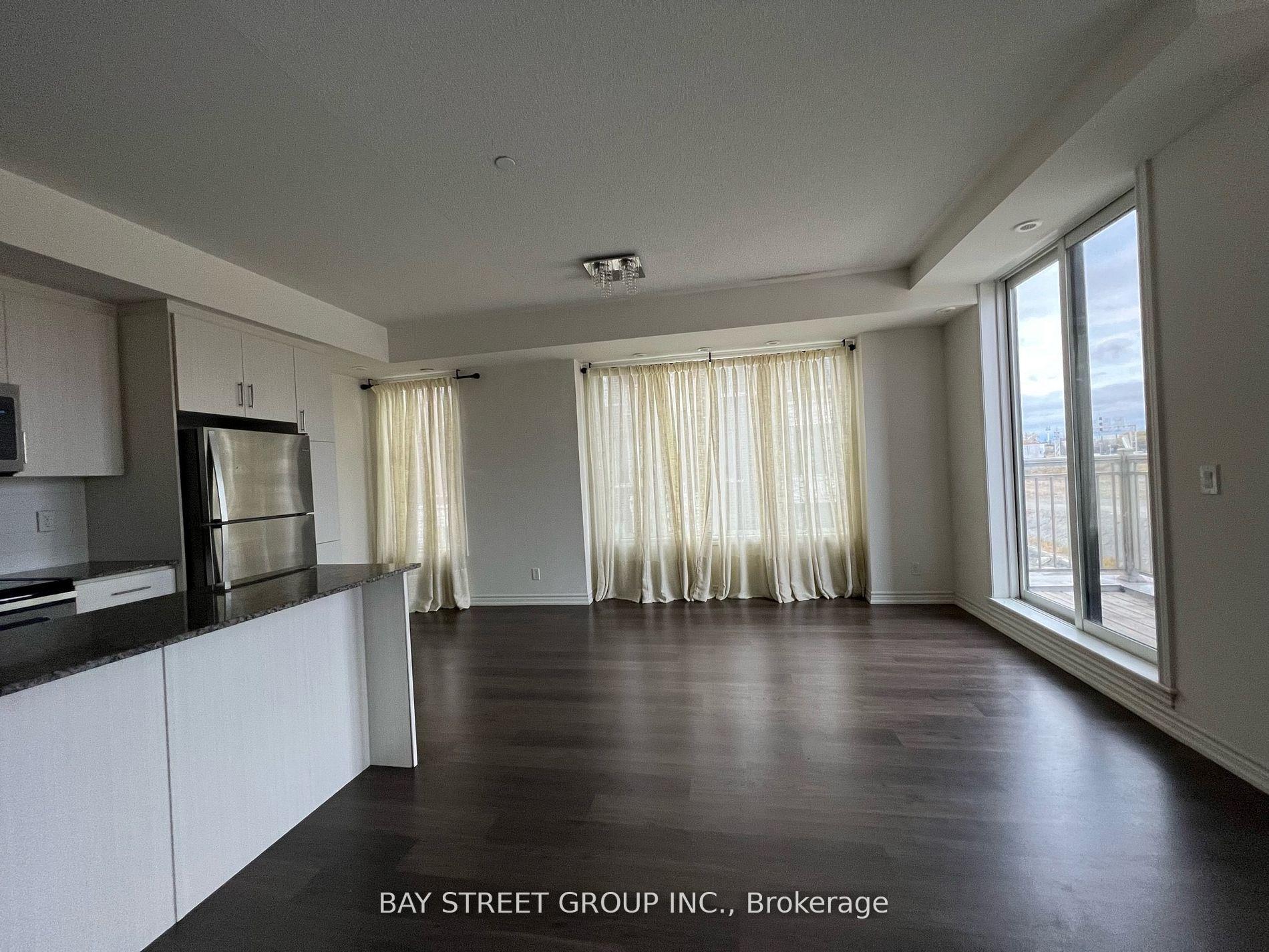 Photo 8 of Unit 15, 115 long branch Avenue, Etobicoke, Long Branch — HOMEH