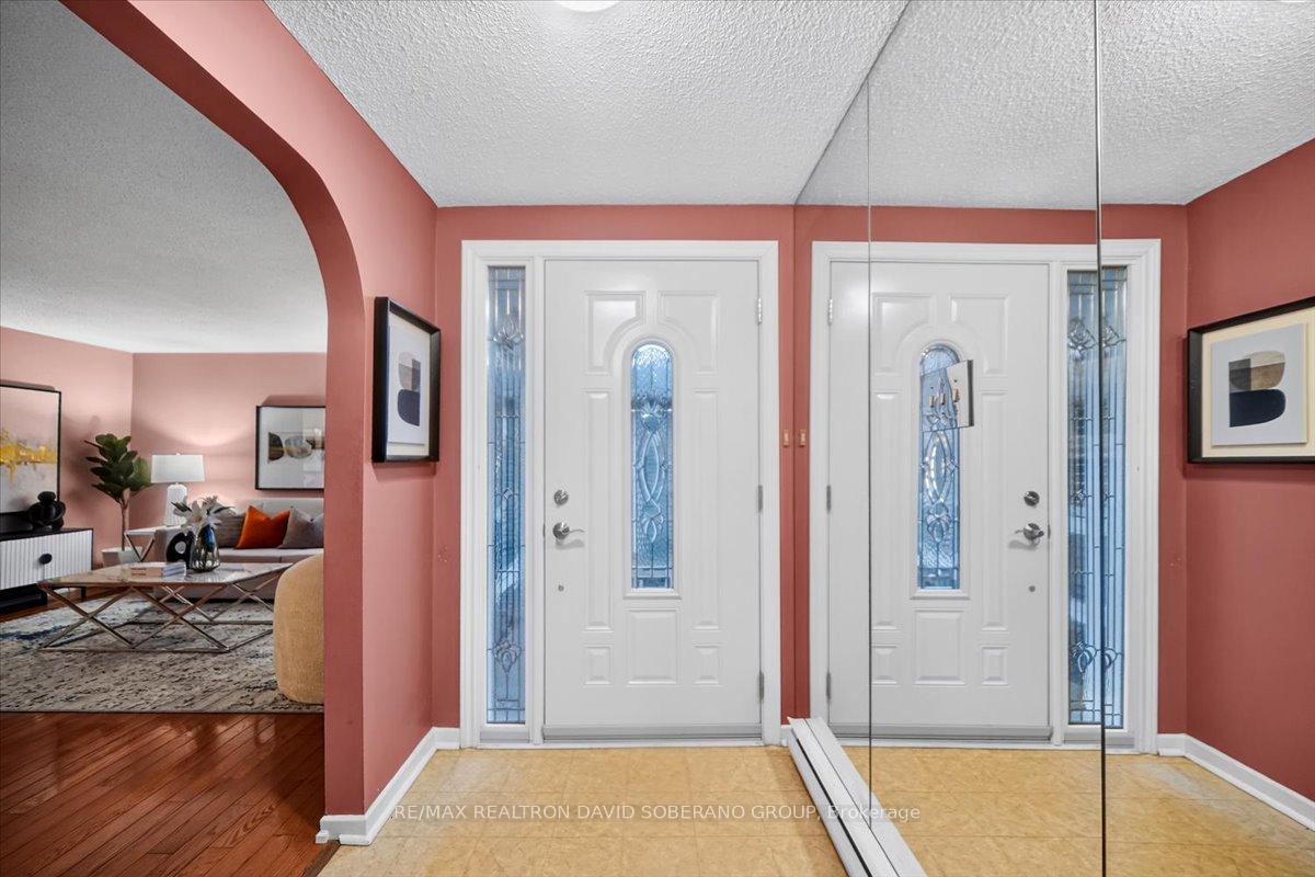 Photo 2 of 52 Antibes Drive, North York, Westminster-Branson — HOMEH