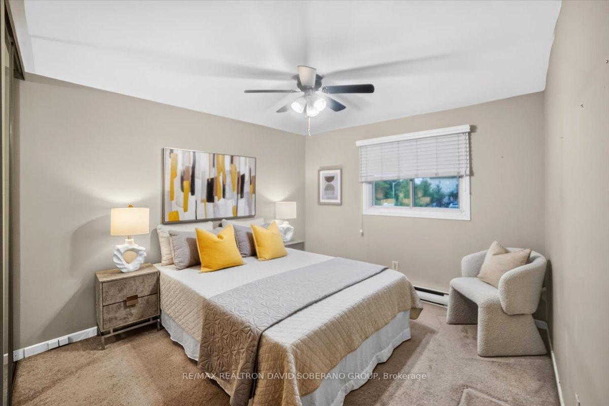Photo 32 of 52 Antibes Drive, North York, Westminster-Branson — HOMEH