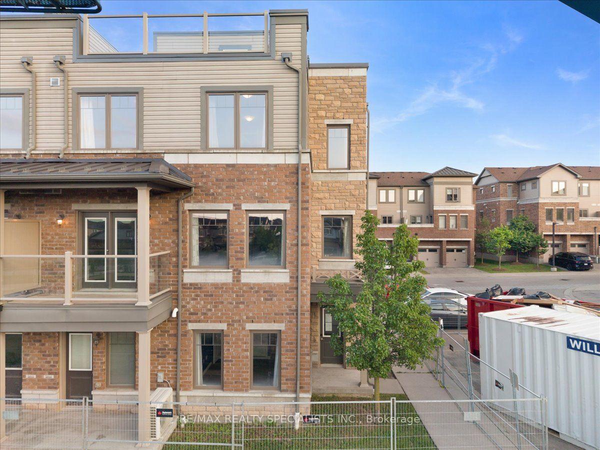 Photo 2 of Unit E8, 70 Willowrun Drive, Kitchener, Idlewood/Lackner Woods — HOMEH