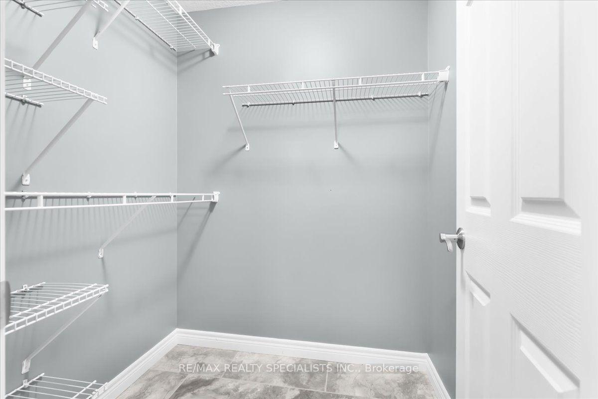 Photo 7 of Unit E8, 70 Willowrun Drive, Kitchener, Idlewood/Lackner Woods — HOMEH