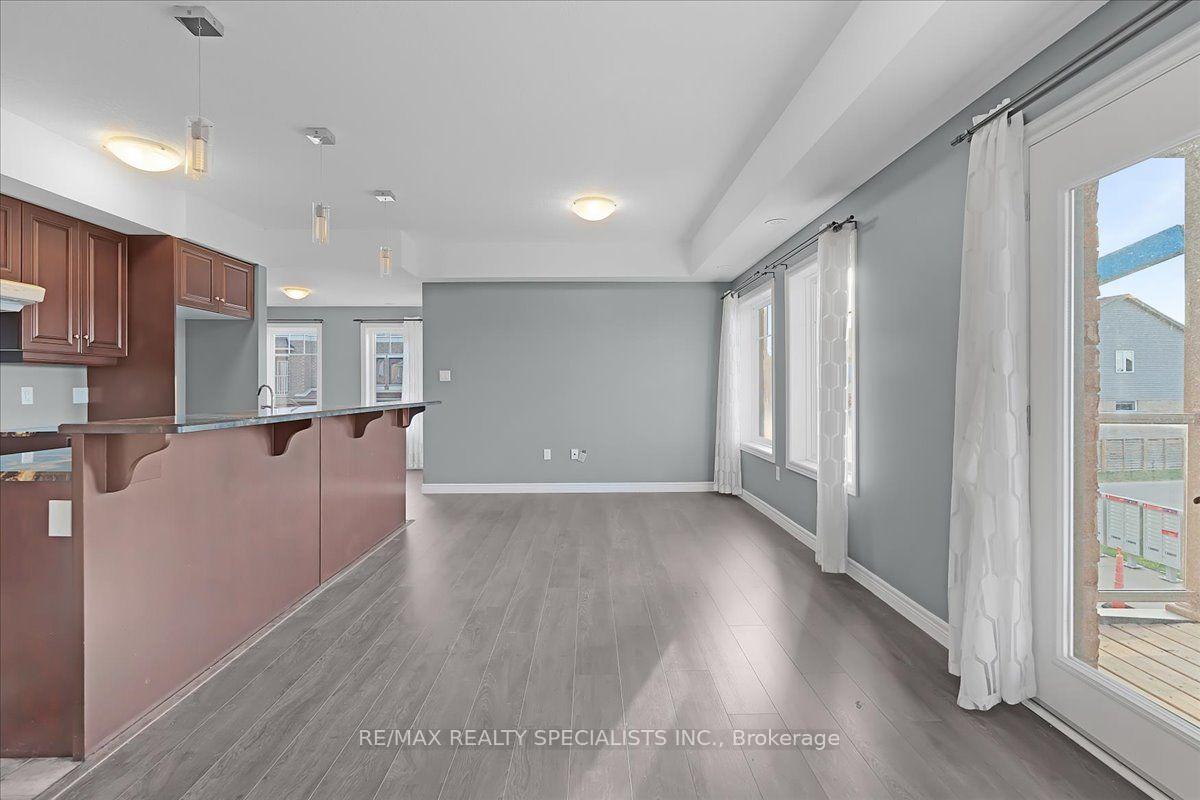 Photo 15 of Unit E8, 70 Willowrun Drive, Kitchener, Idlewood/Lackner Woods — HOMEH