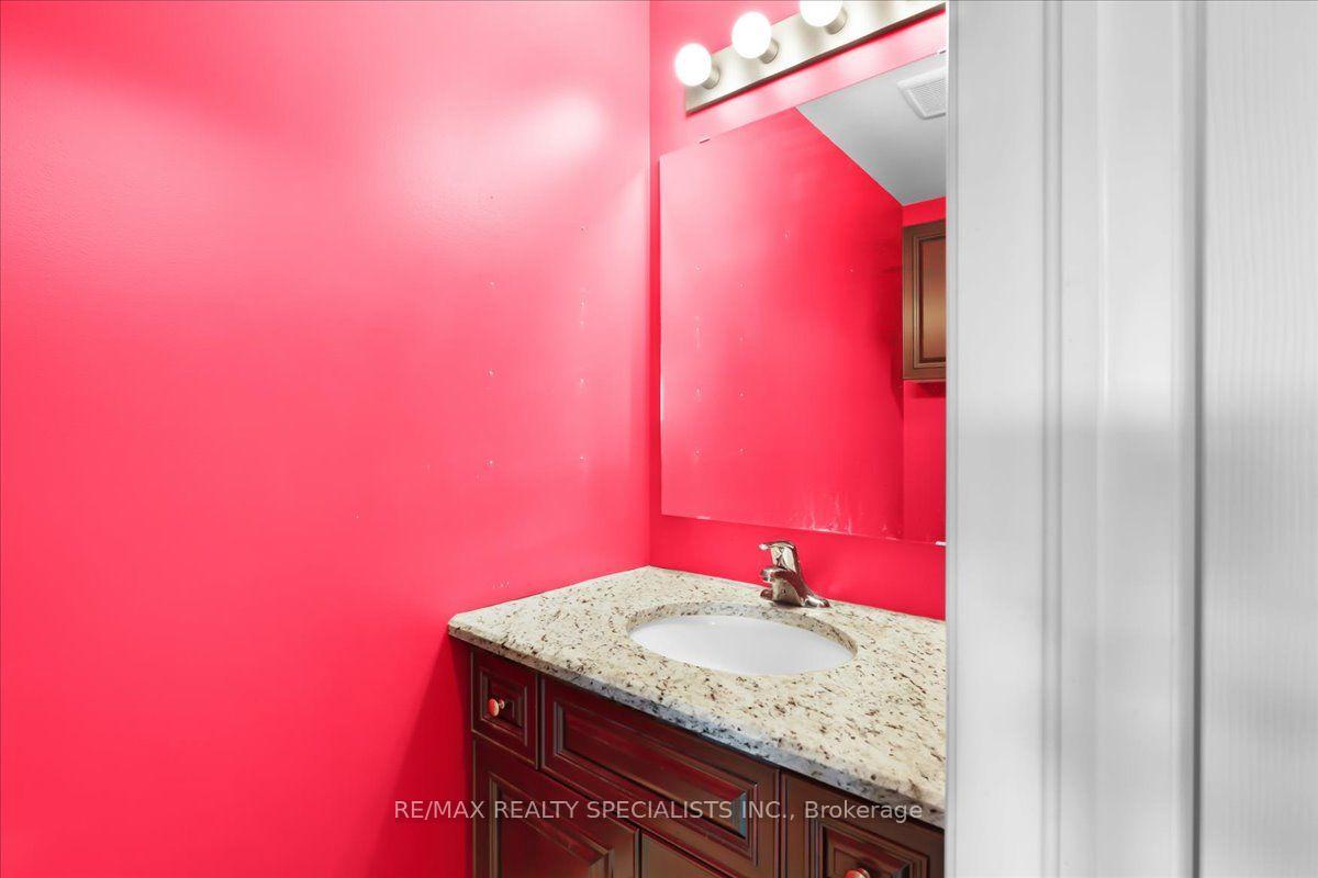 Photo 19 of Unit E8, 70 Willowrun Drive, Kitchener, Idlewood/Lackner Woods — HOMEH