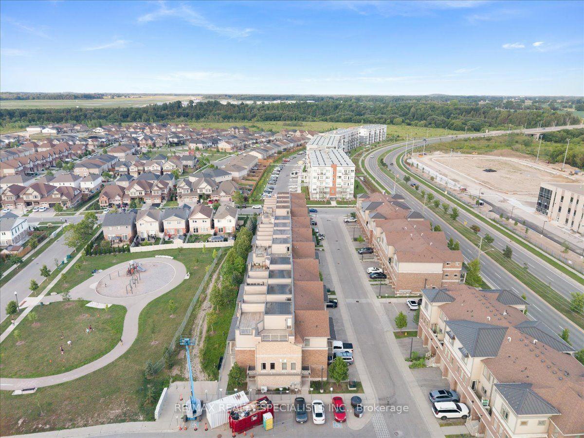 Photo 43 of Unit E8, 70 Willowrun Drive, Kitchener, Idlewood/Lackner Woods — HOMEH