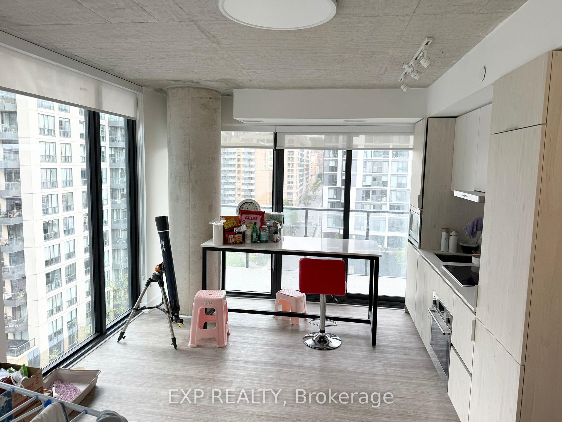 Photo 4 of Unit 1003, 47 Mutual Street, Toronto, Church-Yonge Corridor — HOMEH