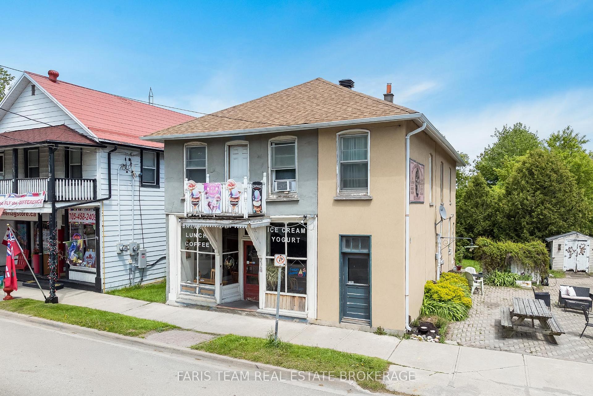 Photo of 236 Barrie Street