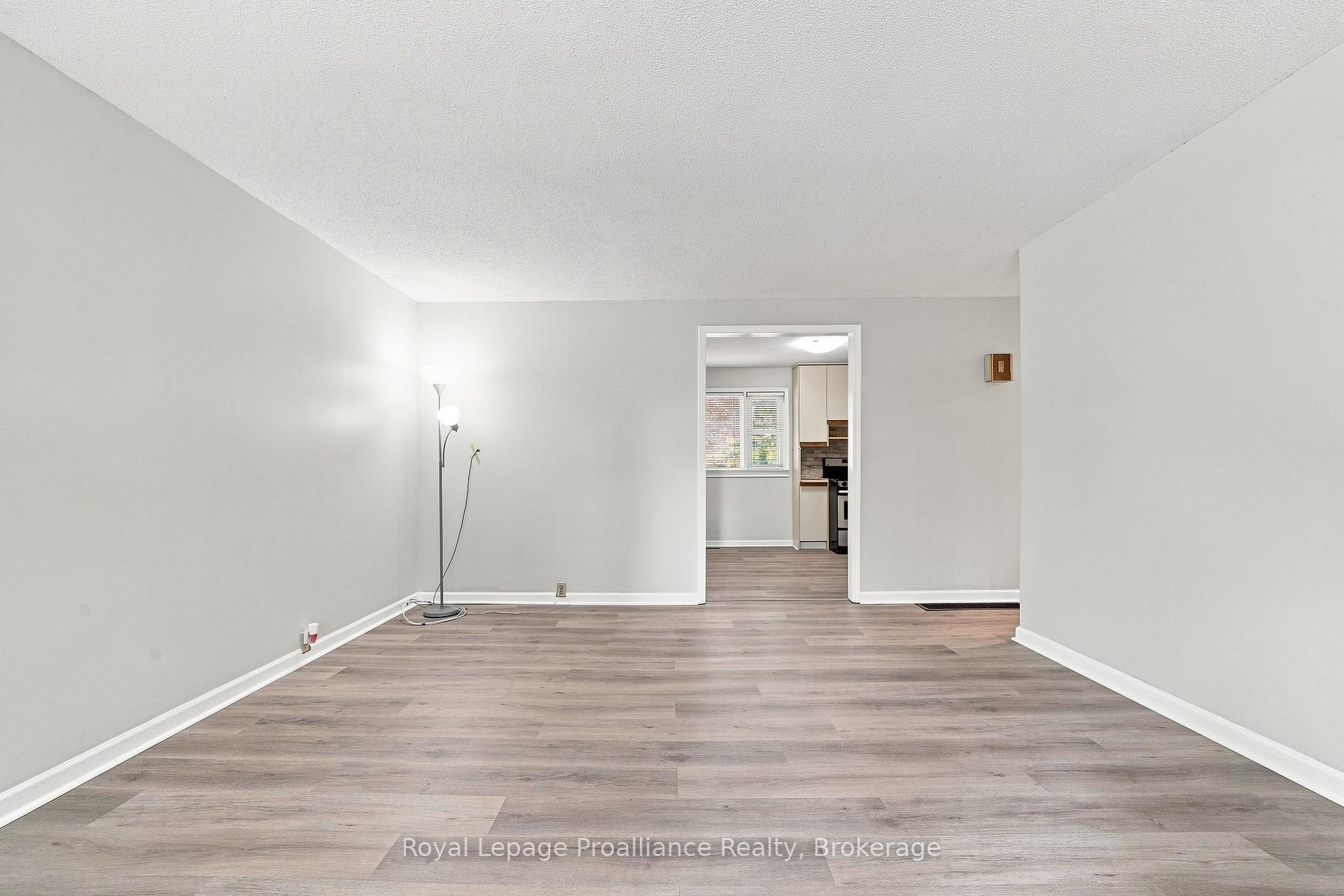 Photo 22 of 15 Elvins Gardens, Belleville, Belleville Ward — HOMEH