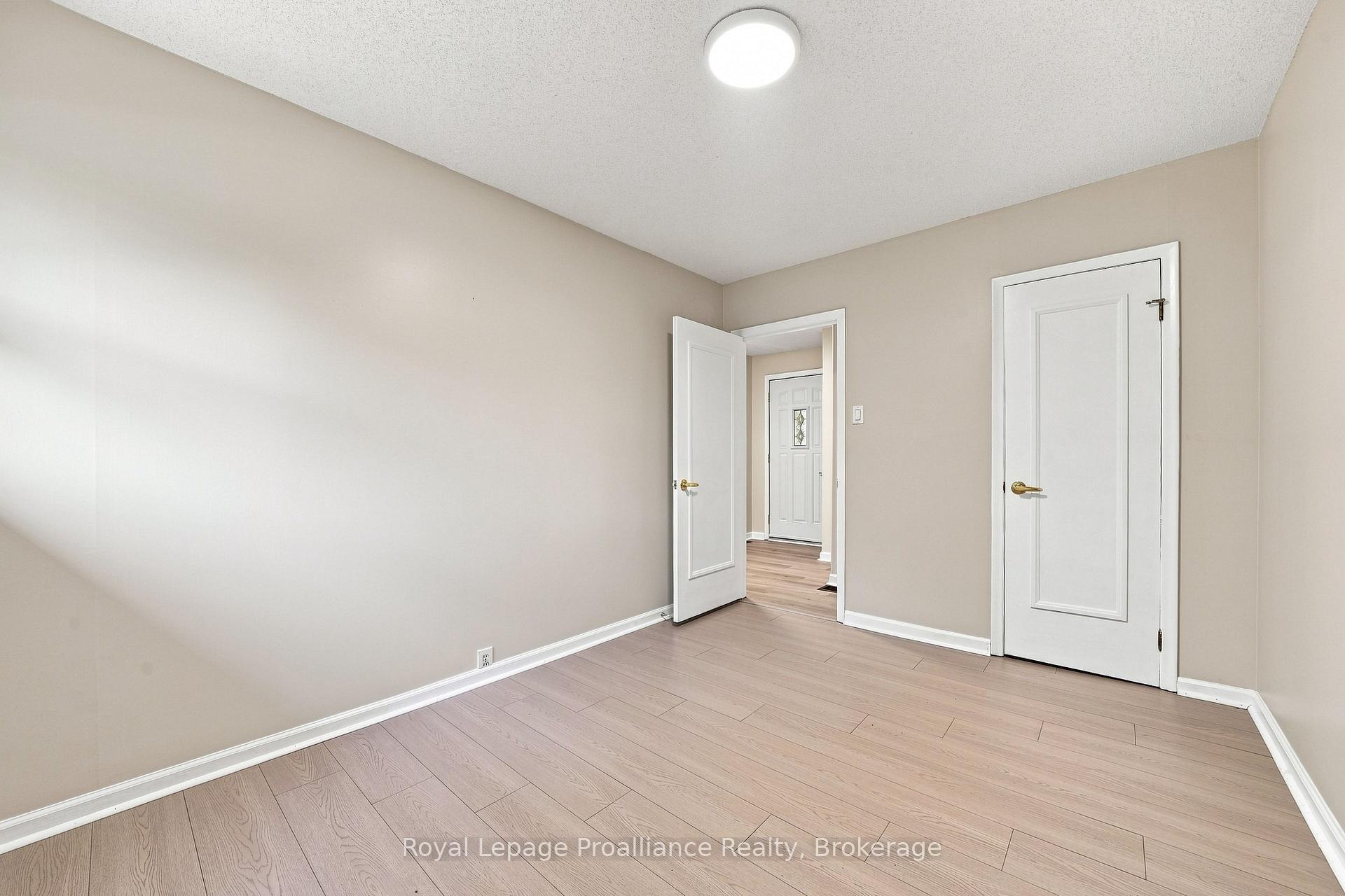 Photo 42 of 15 Elvins Gardens, Belleville, Belleville Ward — HOMEH