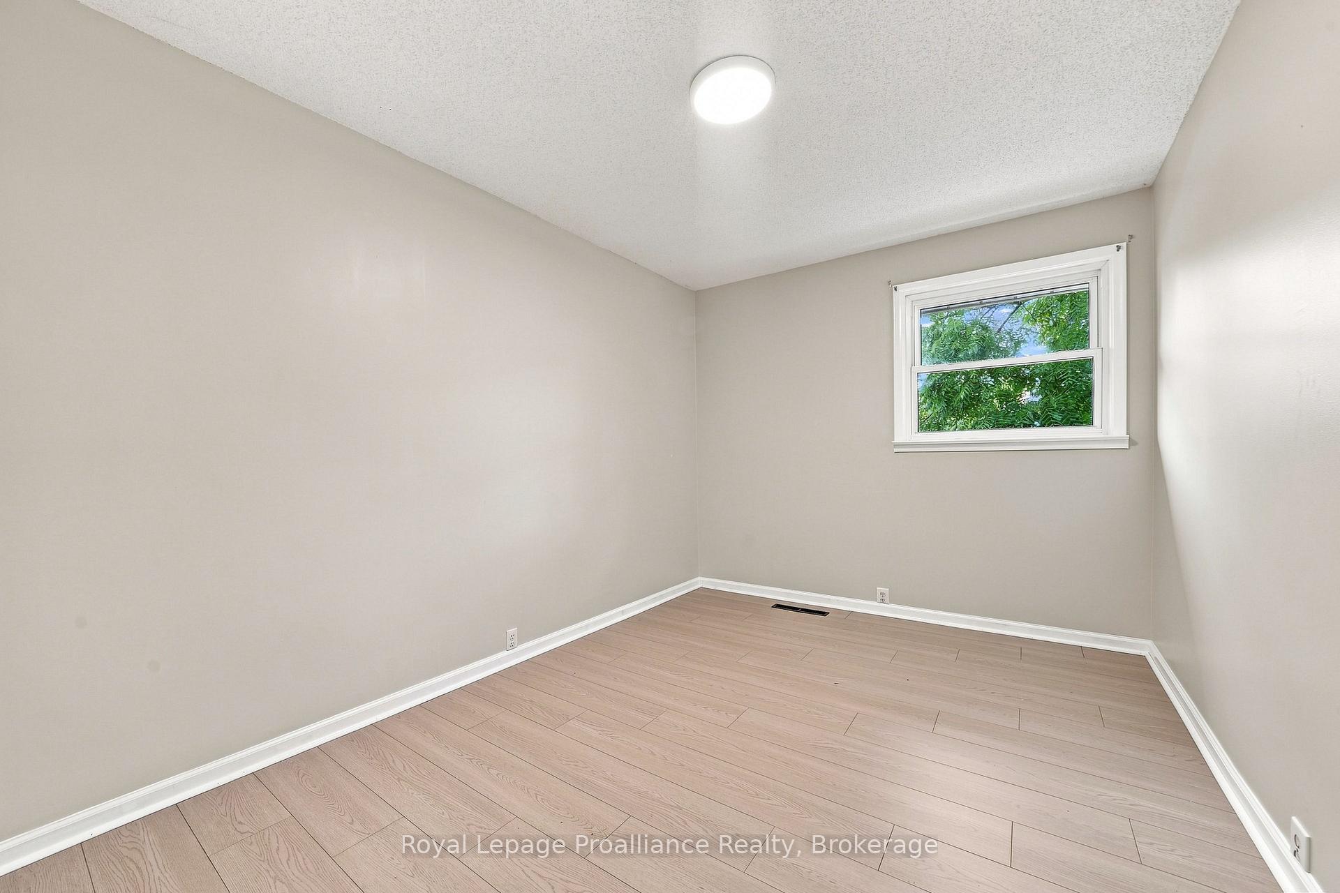 Photo 44 of 15 Elvins Gardens, Belleville, Belleville Ward — HOMEH