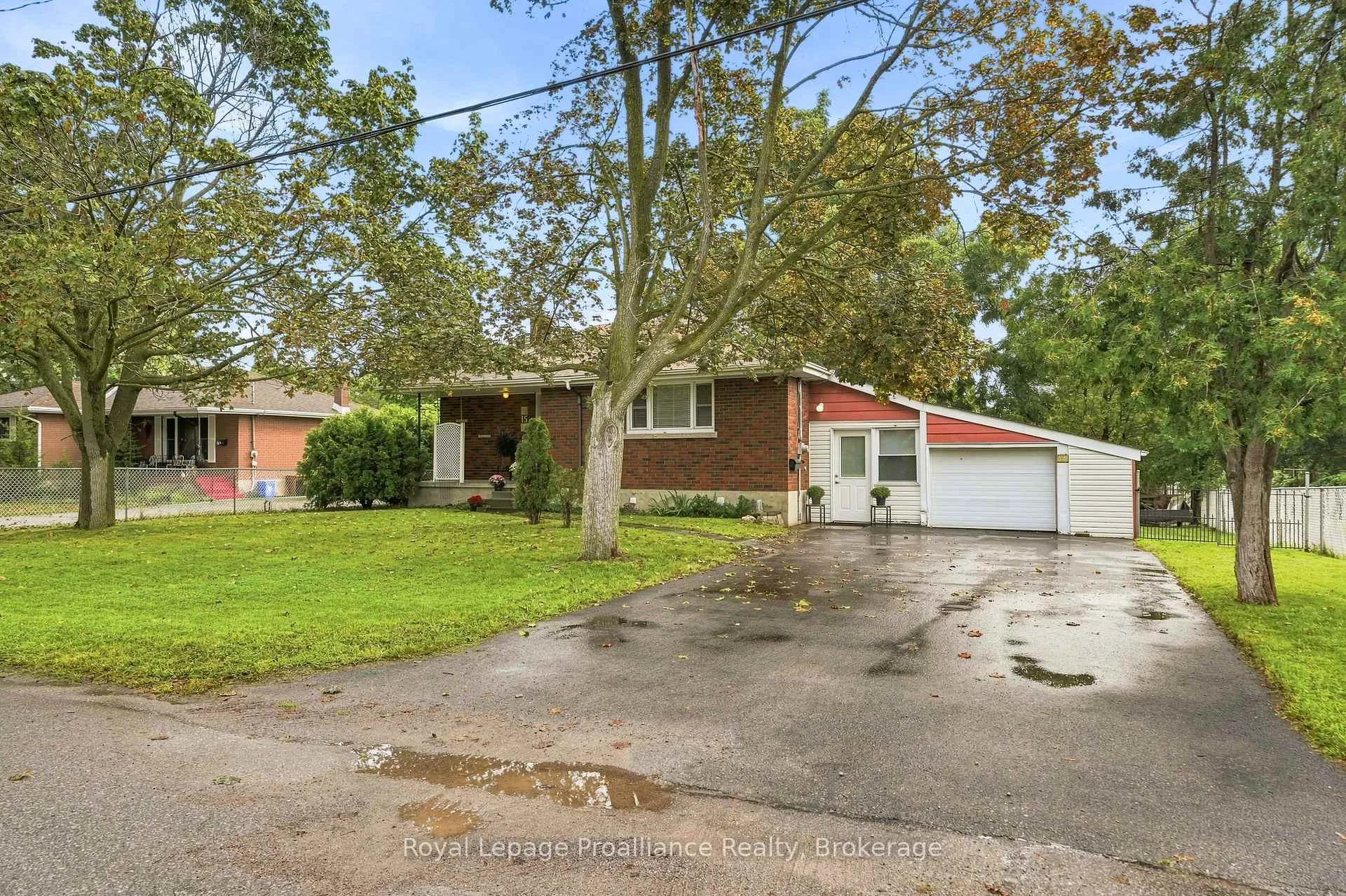 Photo 3 of 15 Elvins Gardens, Belleville, Belleville Ward — HOMEH