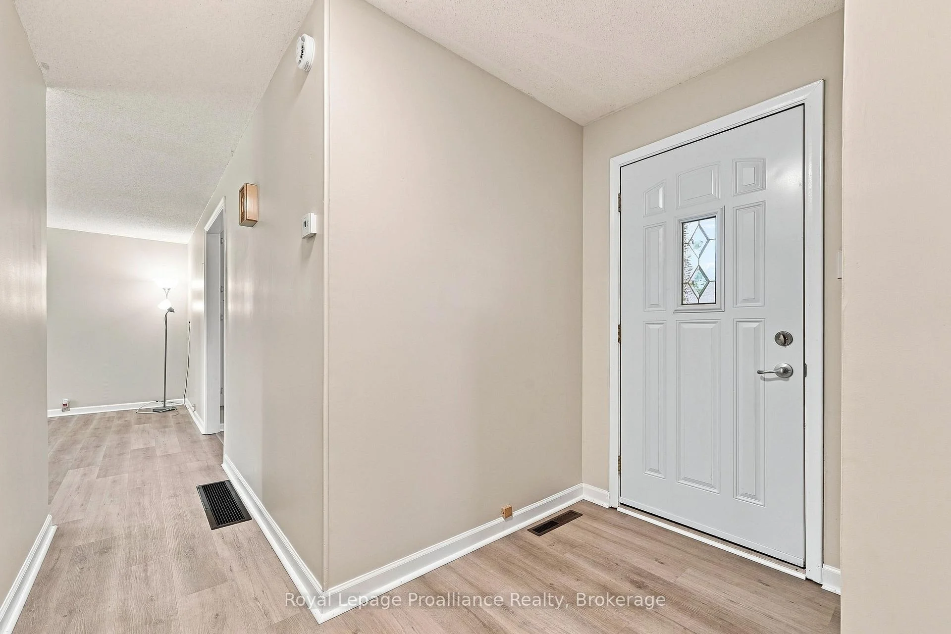 Photo 10 of 15 Elvins Gardens, Belleville, Belleville Ward — HOMEH