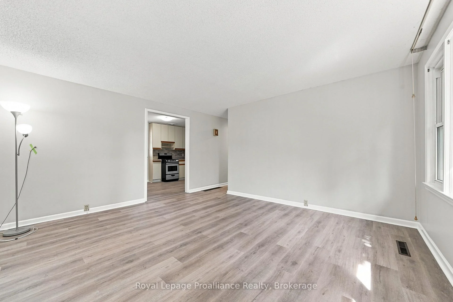 Photo 19 of 15 Elvins Gardens, Belleville, Belleville Ward — HOMEH