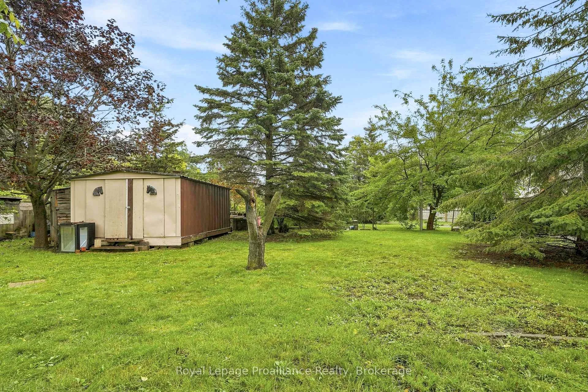 Photo 73 of 15 Elvins Gardens, Belleville, Belleville Ward — HOMEH