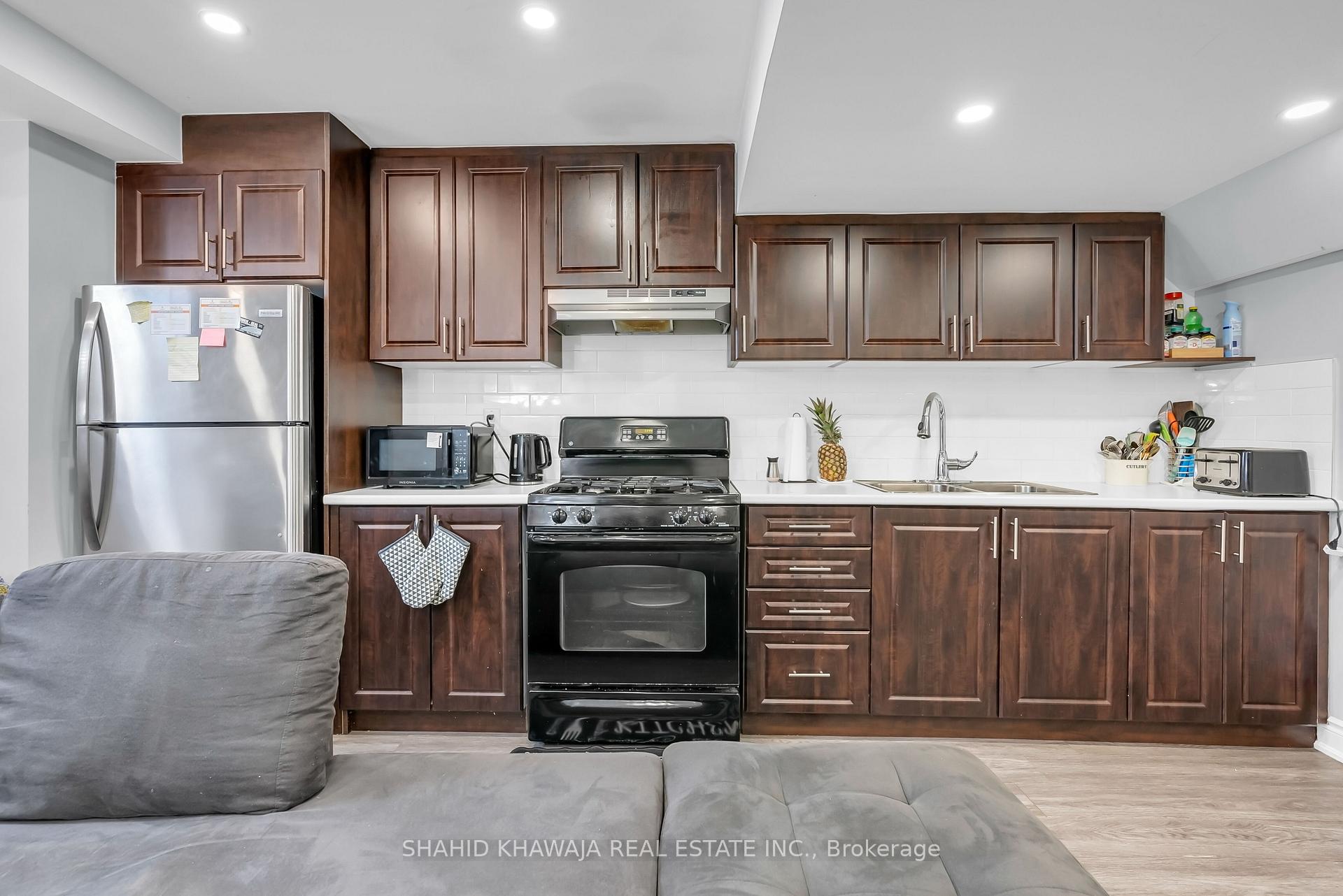 Photo 34 of 1221 Raspberry Terrace, Milton, Ford — HOMEH