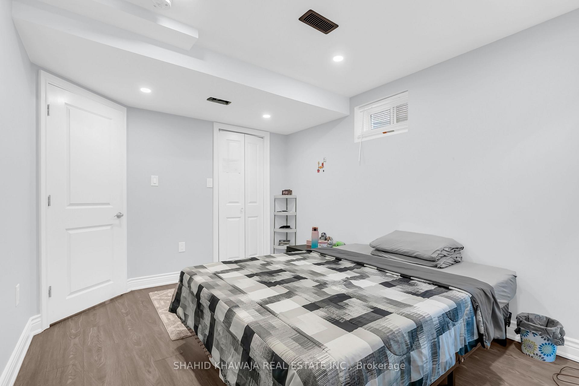 Photo 35 of 1221 Raspberry Terrace, Milton, Ford — HOMEH