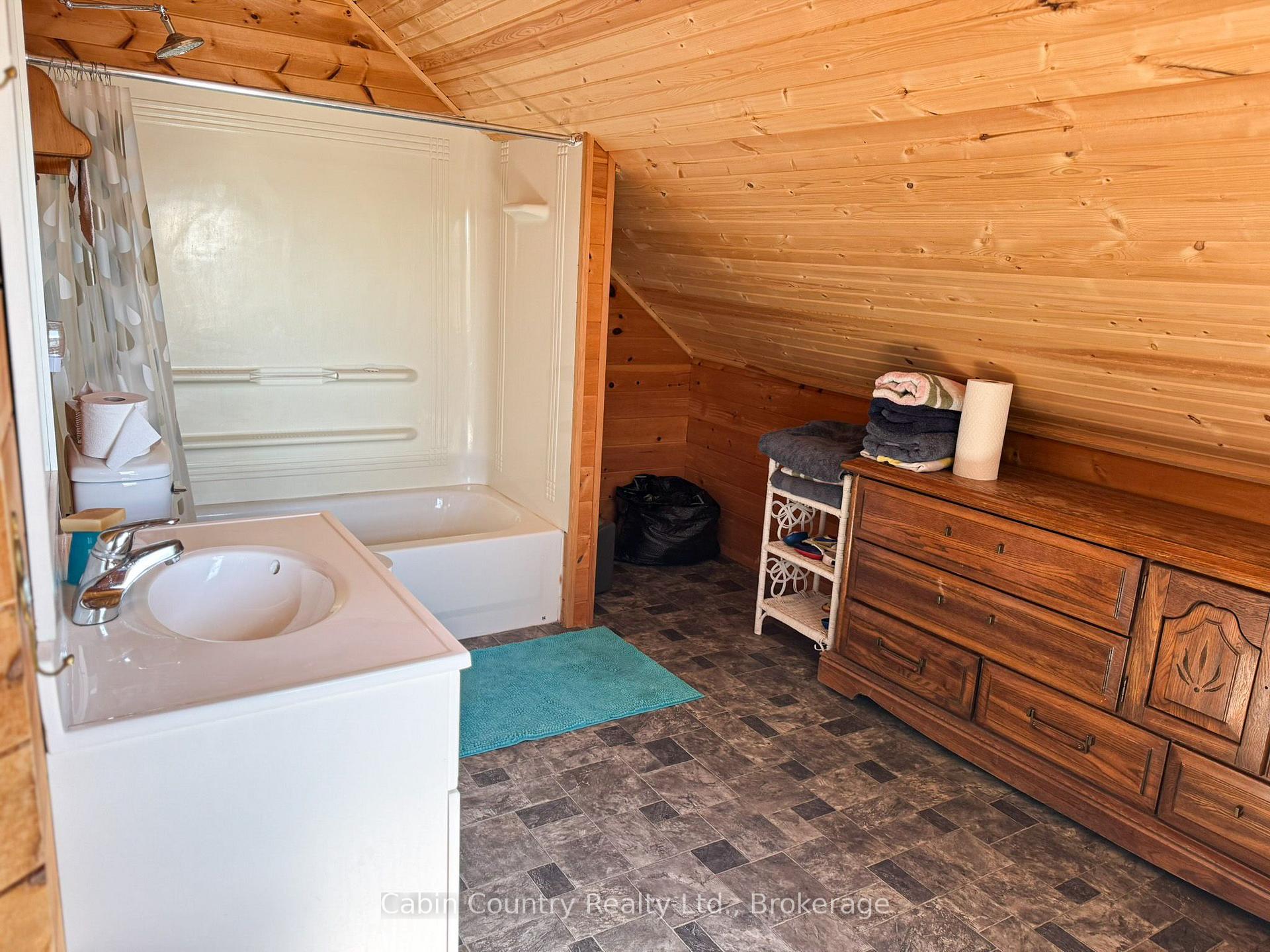 Photo 9 of Lot 6 Channel Island, Kenora Remote Area, Lake of the Woods North — HOMEH