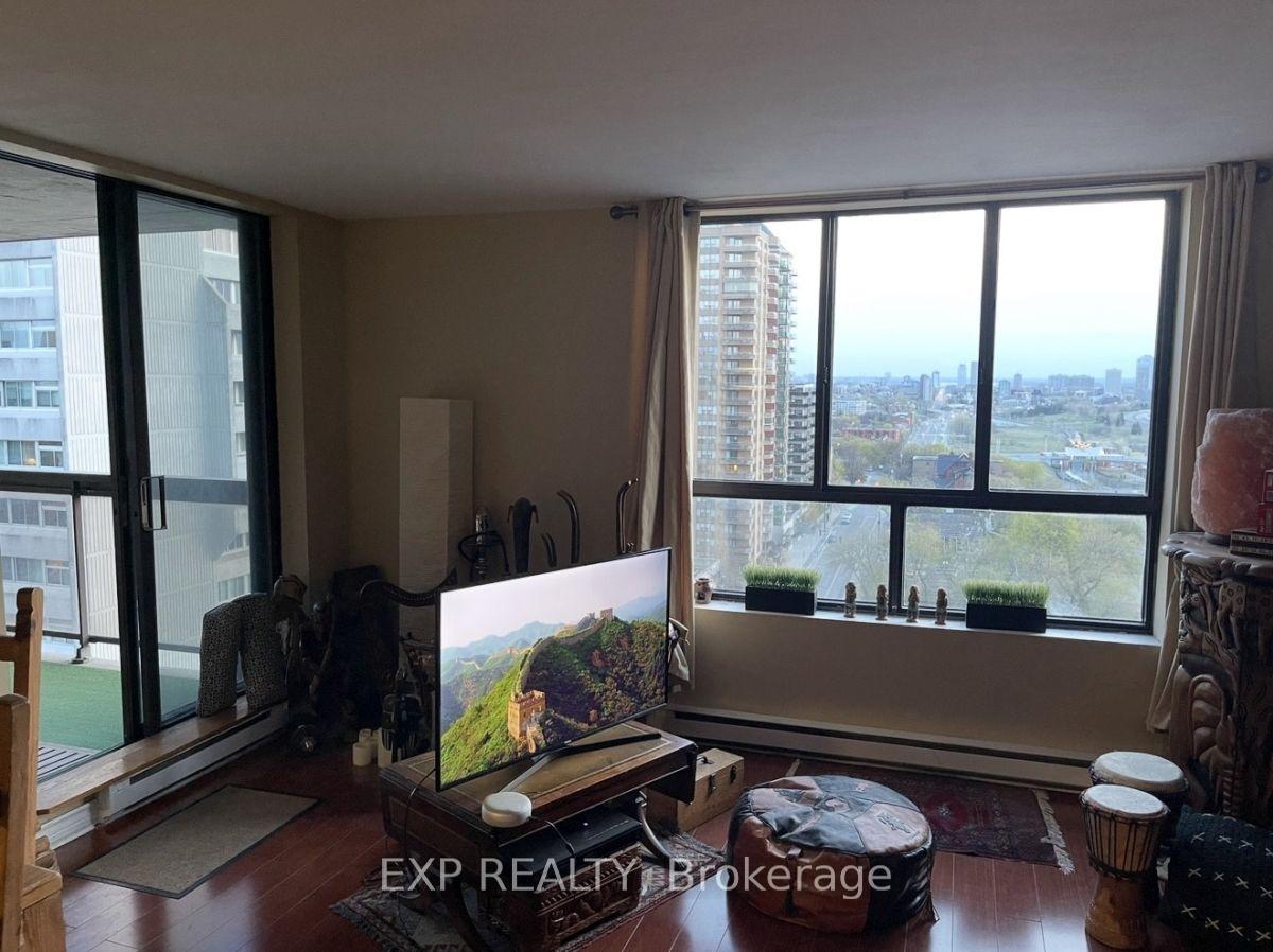 Photo 11 of Unit 1708, 475 Laurier Avenue W, Ottawa, Ottawa Centre — HOMEH