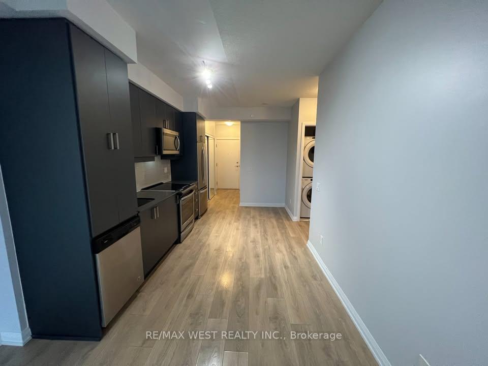 Photo 4 of Unit 301, 7895 Jane Street, Vaughan, Concord — HOMEH