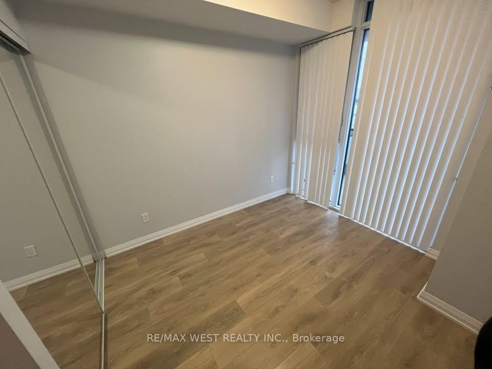 Photo 6 of Unit 301, 7895 Jane Street, Vaughan, Concord — HOMEH