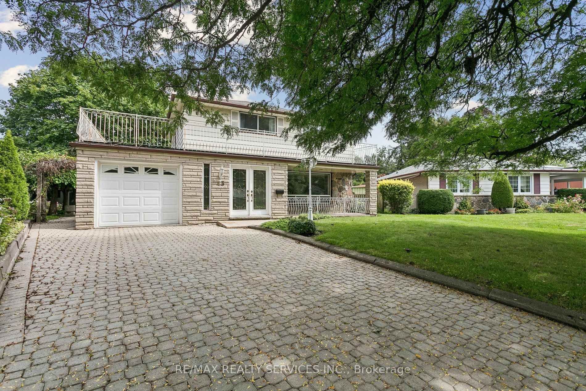 Photo 2 of 43 Allendale Road, Brampton, Brampton East — HOMEH