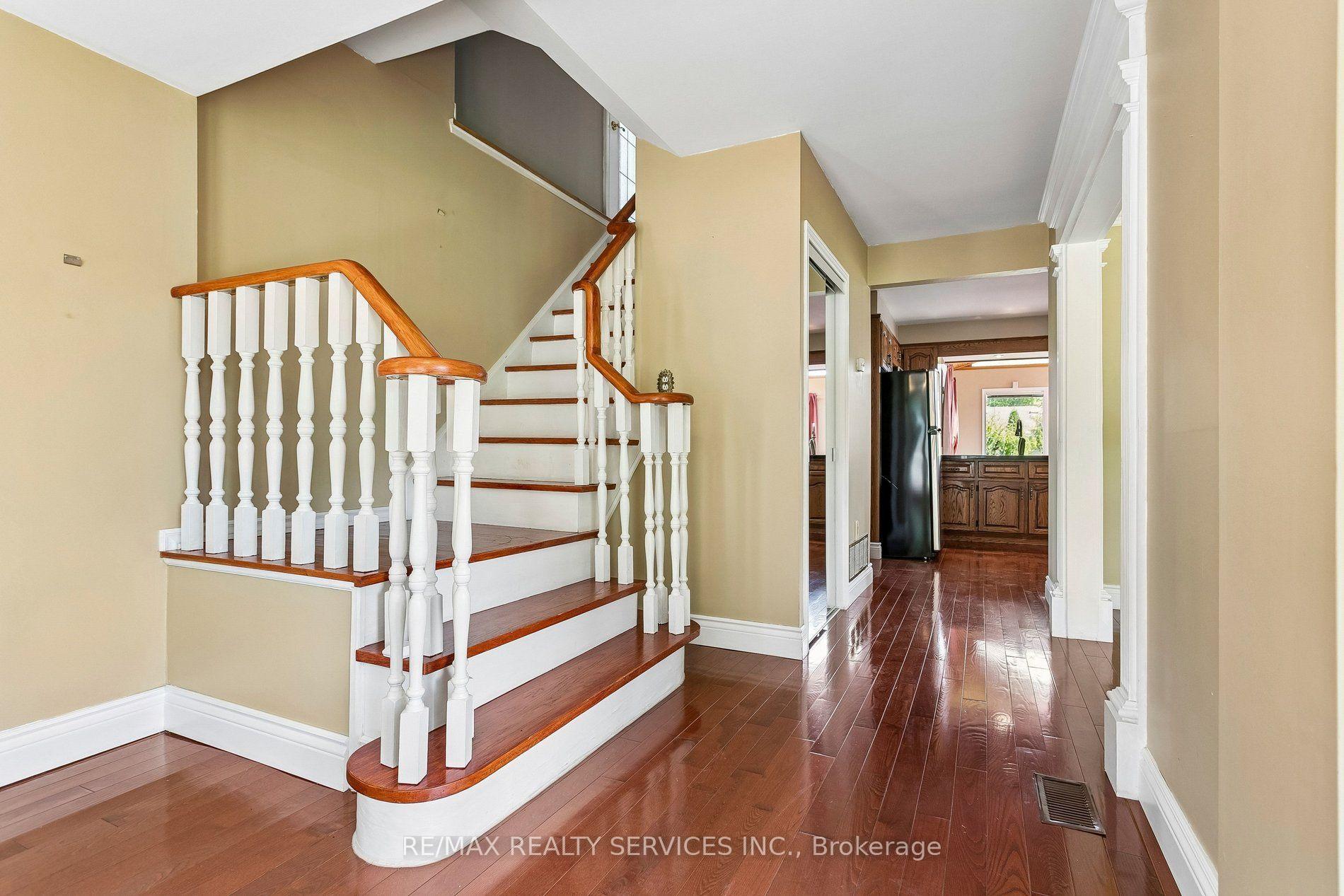 Photo 8 of 43 Allendale Road, Brampton, Brampton East — HOMEH