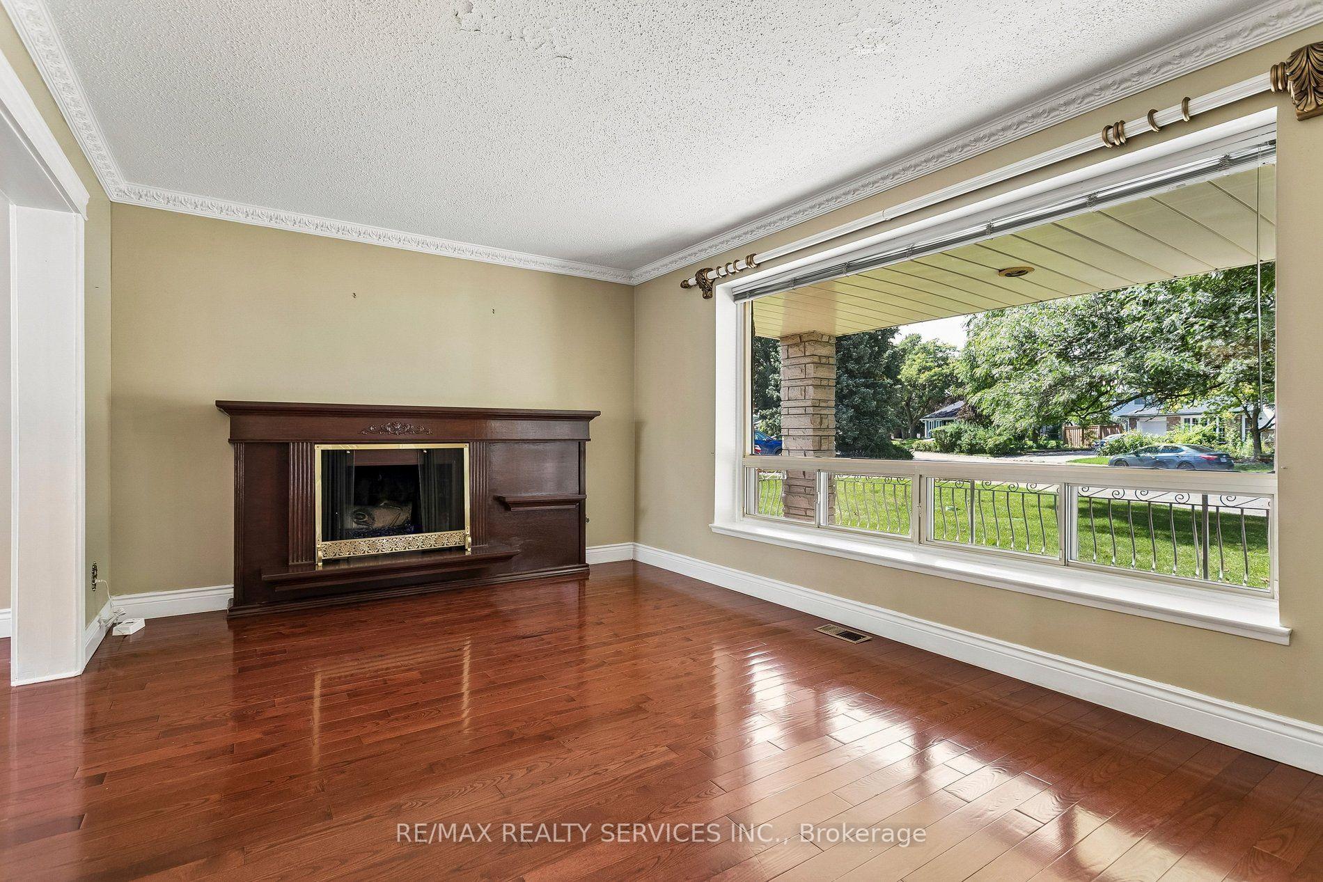Photo 9 of 43 Allendale Road, Brampton, Brampton East — HOMEH