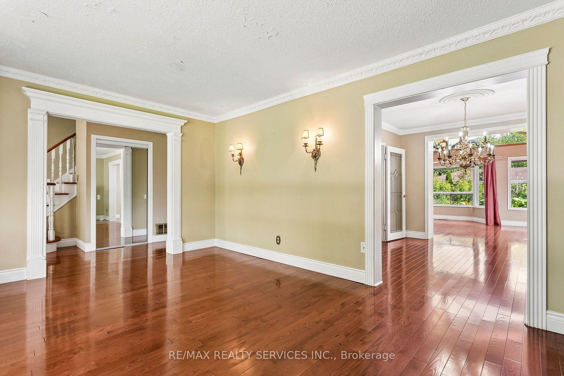 Photo 10 of 43 Allendale Road, Brampton, Brampton East — HOMEH