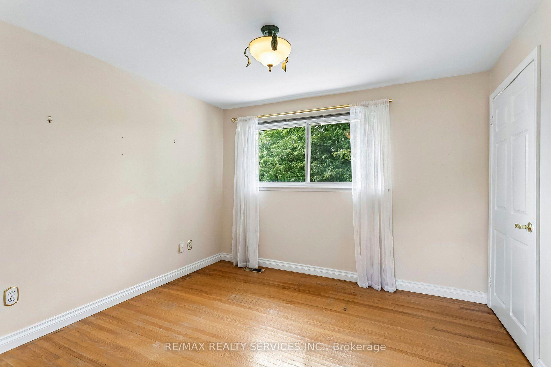 Photo 22 of 43 Allendale Road, Brampton, Brampton East — HOMEH