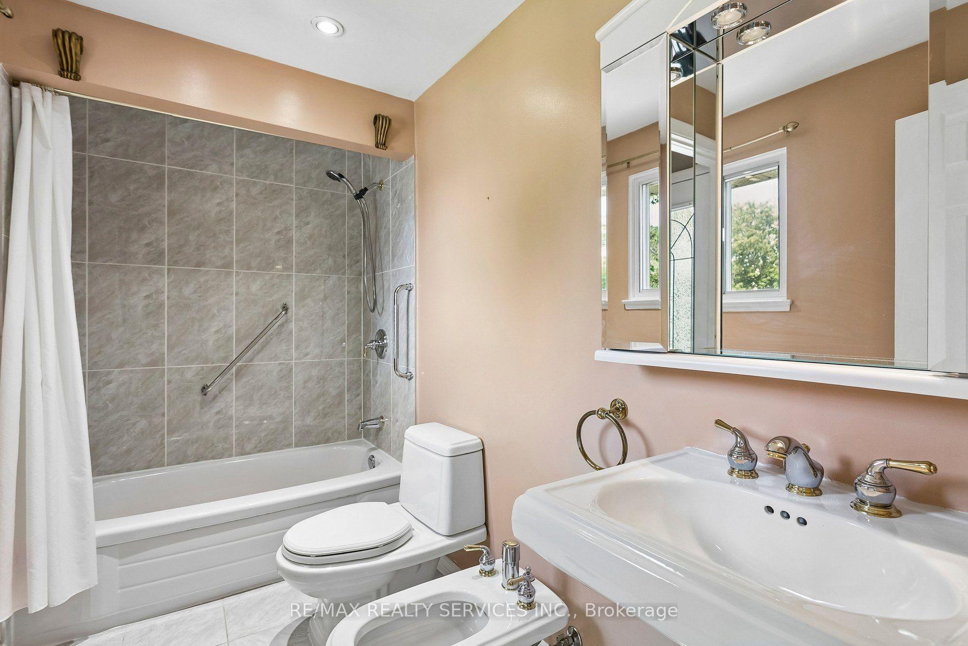 Photo 25 of 43 Allendale Road, Brampton, Brampton East — HOMEH