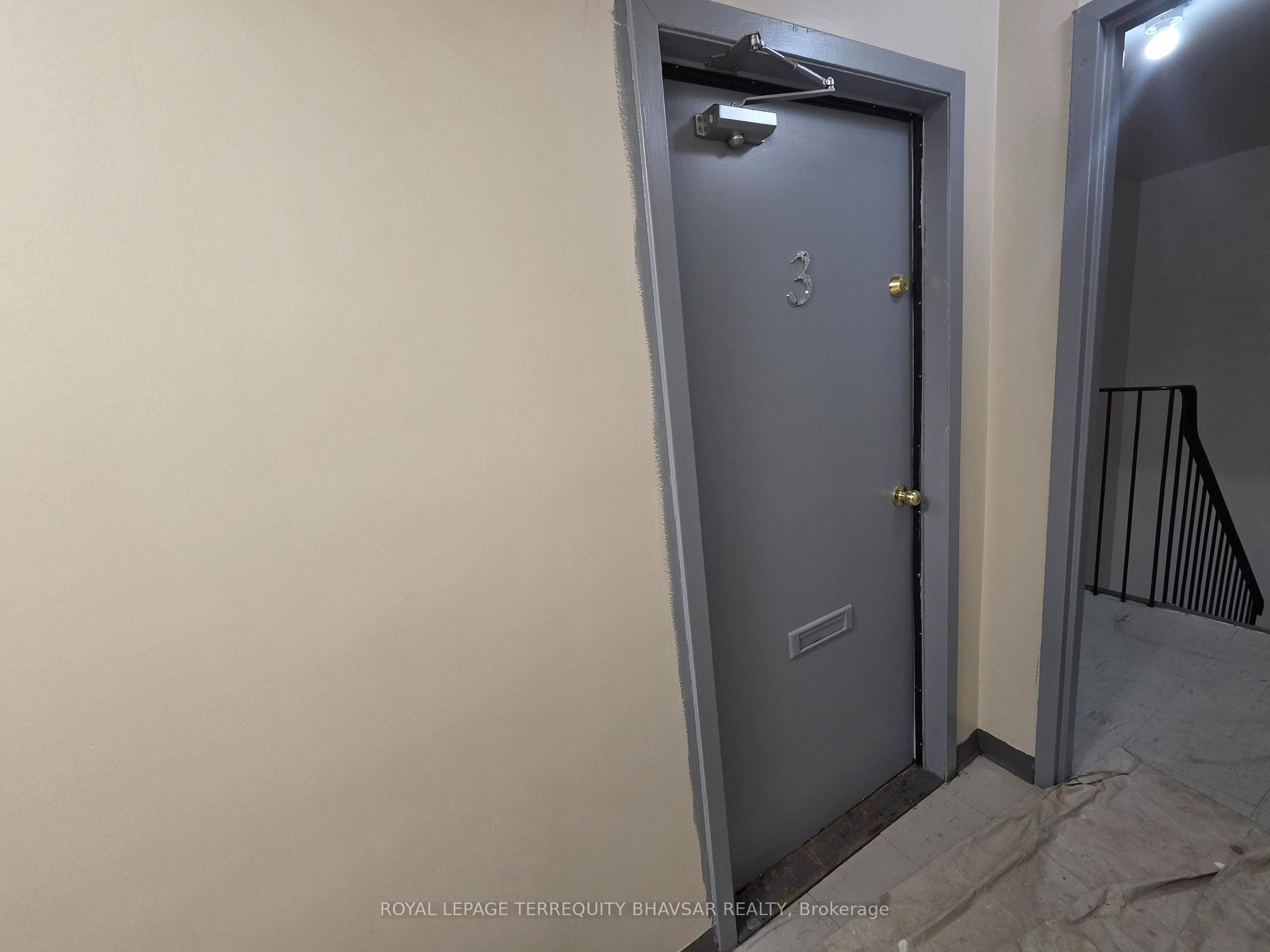 Photo 7 of Unit 3, 2827 Weston Road, North York, Humberlea-Pelmo Park — HOMEH
