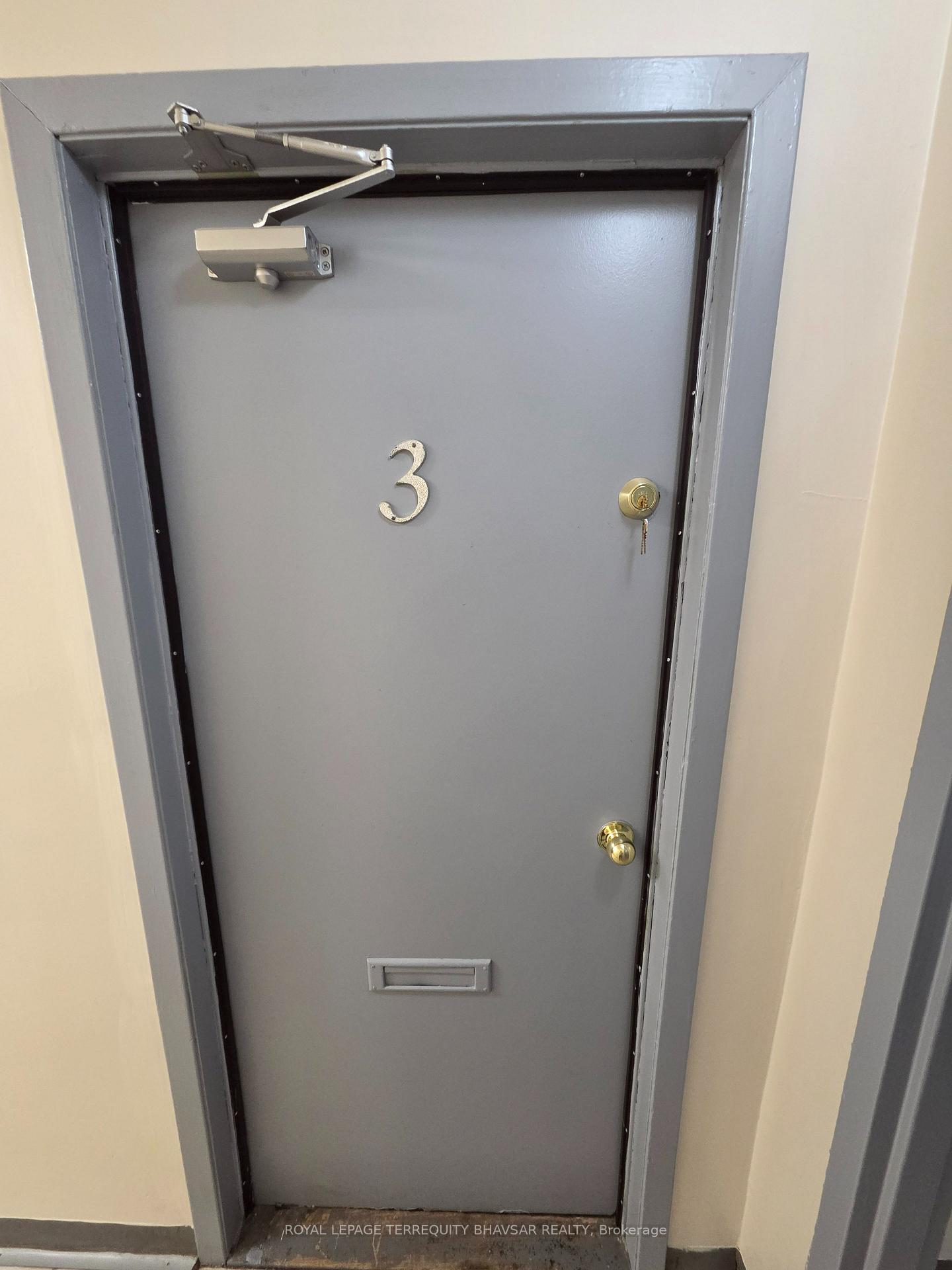 Photo 9 of Unit 3, 2827 Weston Road, North York, Humberlea-Pelmo Park — HOMEH