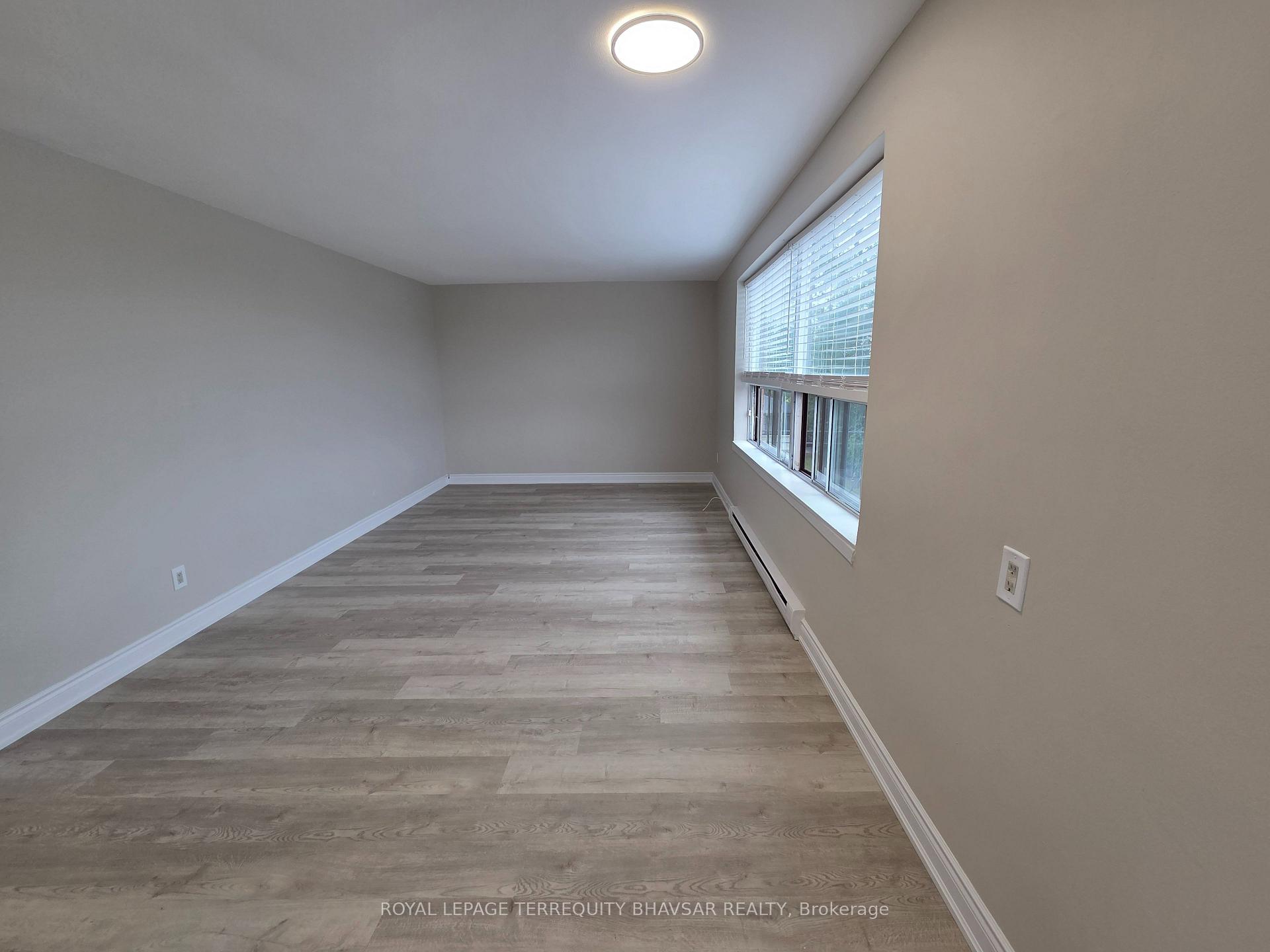 Photo 14 of Unit 3, 2827 Weston Road, North York, Humberlea-Pelmo Park — HOMEH