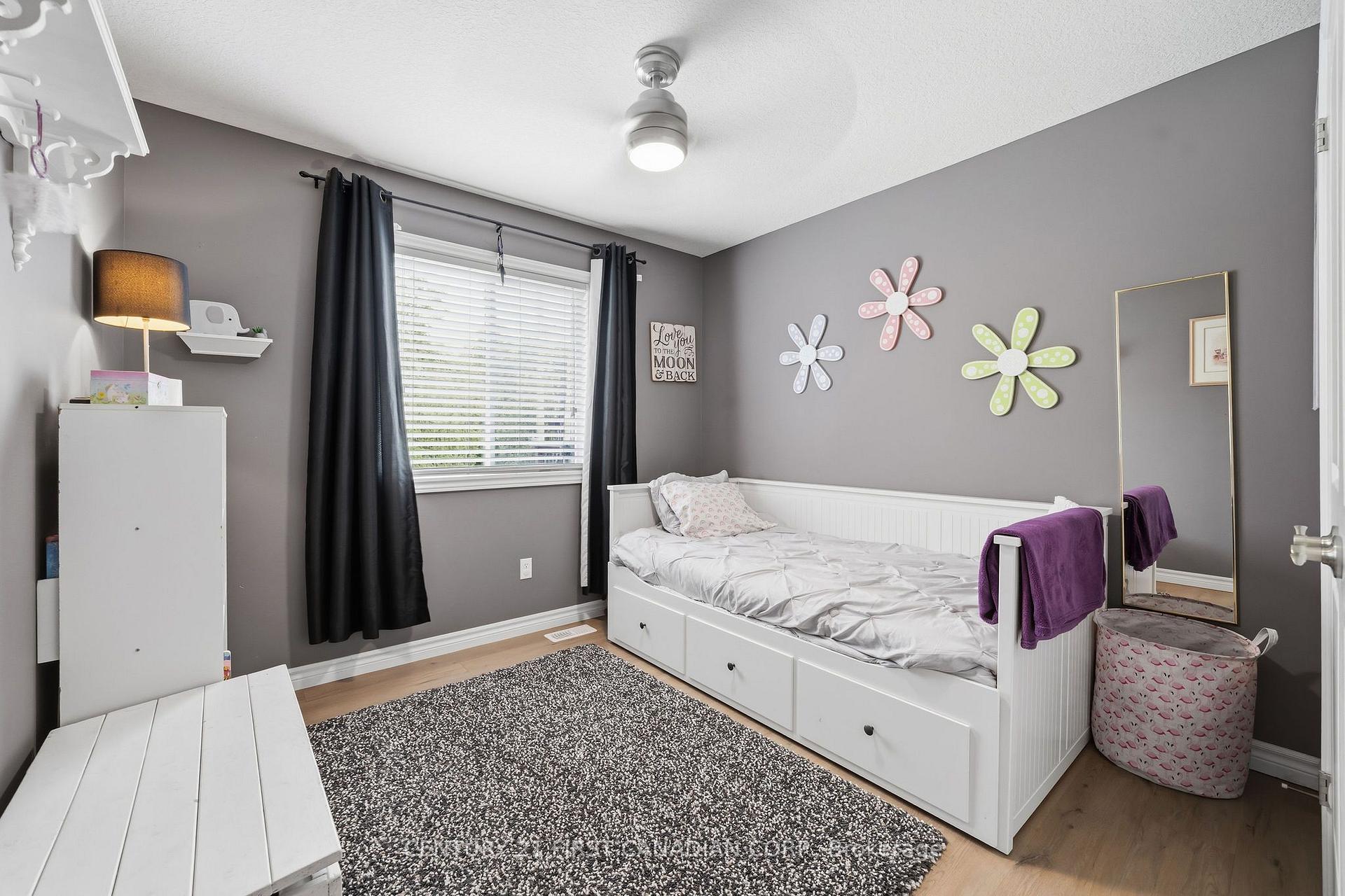 Photo 19 of 102 Watson Street, Lucan Biddulph, Lucan — HOMEH