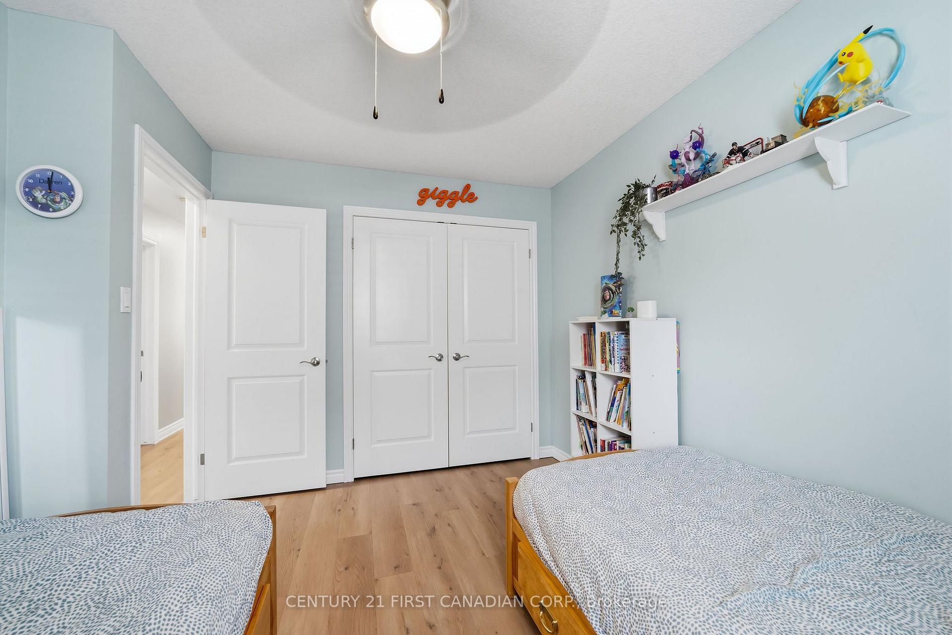 Photo 23 of 102 Watson Street, Lucan Biddulph, Lucan — HOMEH