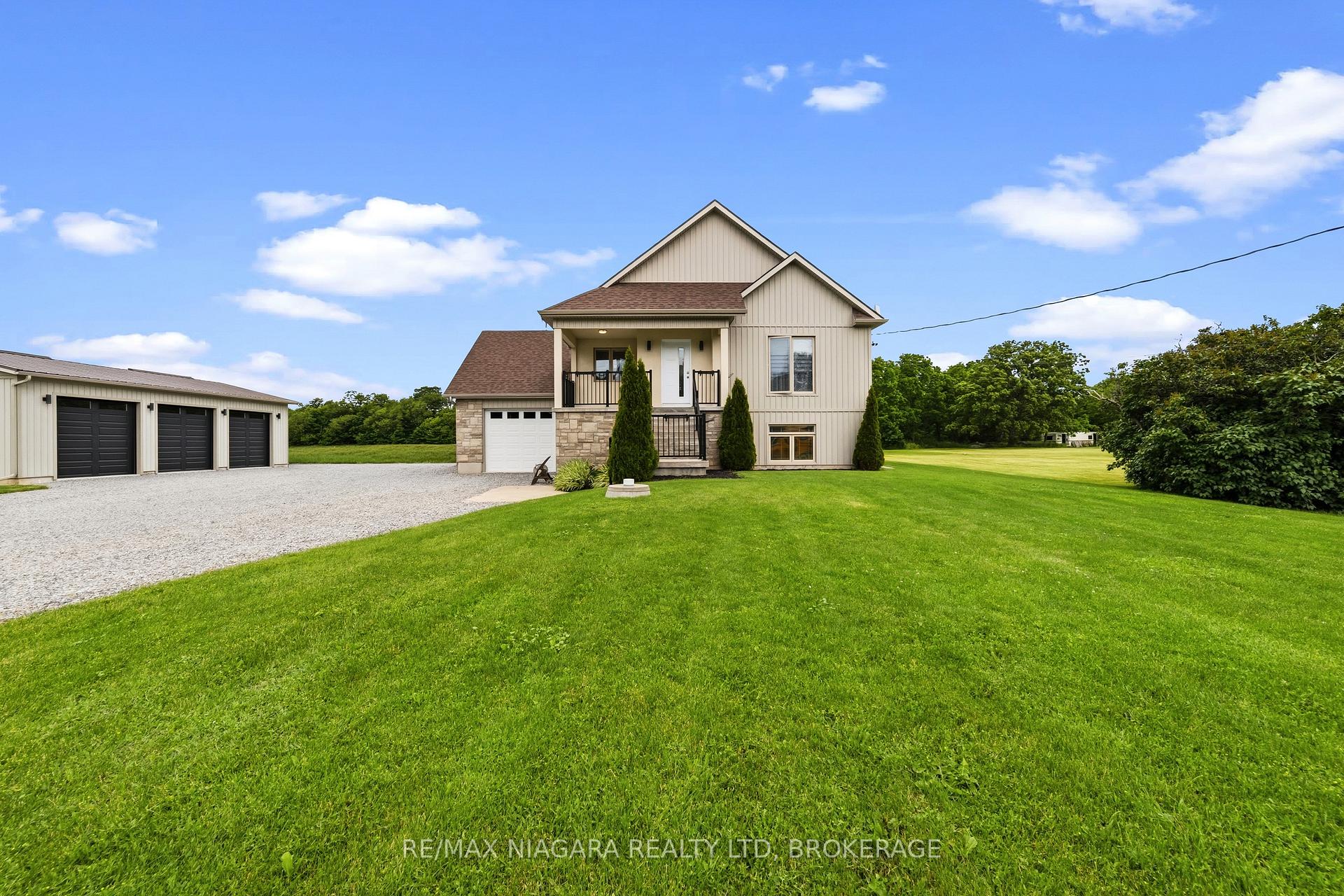 Photo of 2876 3 Highway E