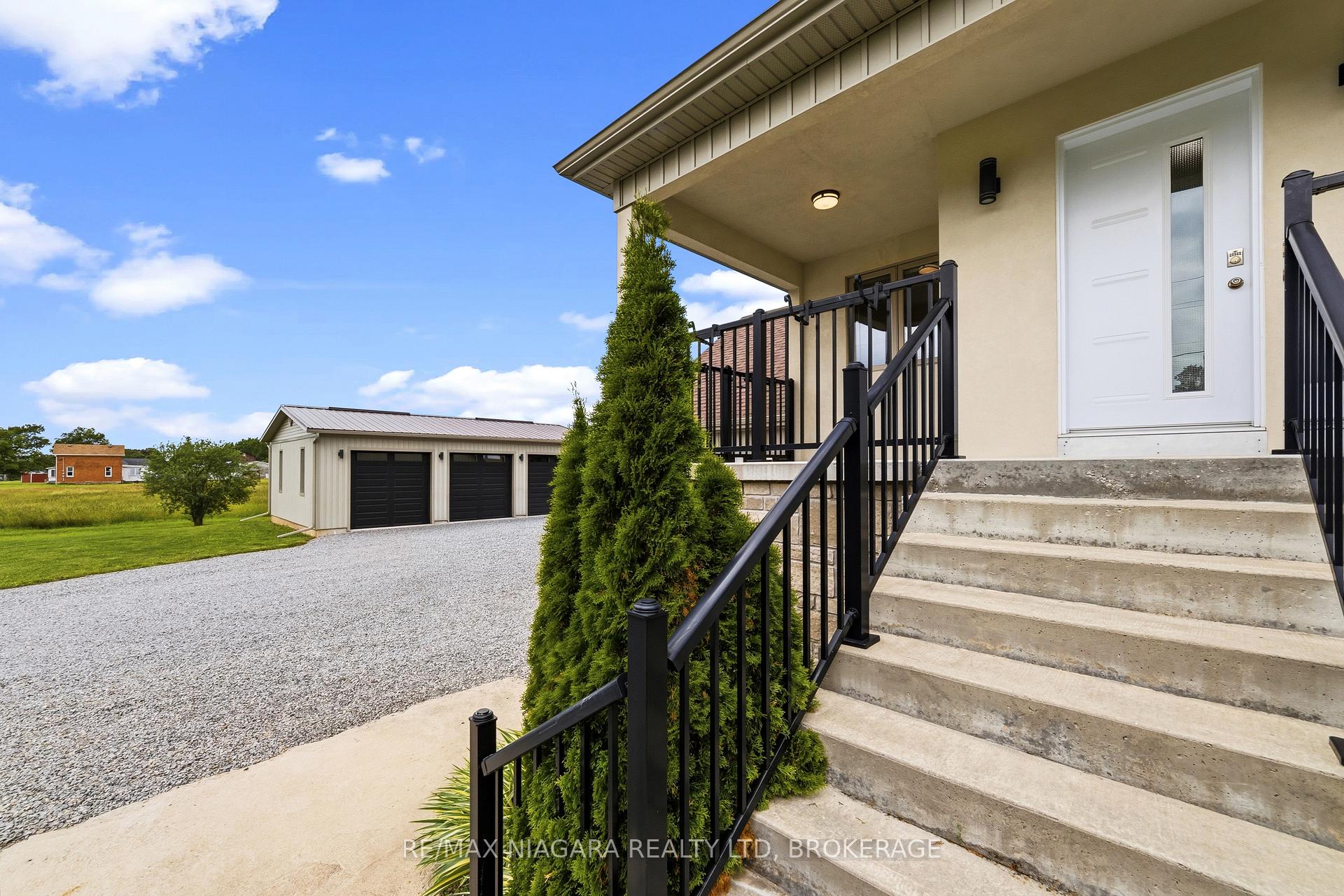 Photo 4 of 2876 3 Highway E, Port Colborne, Bethel — HOMEH