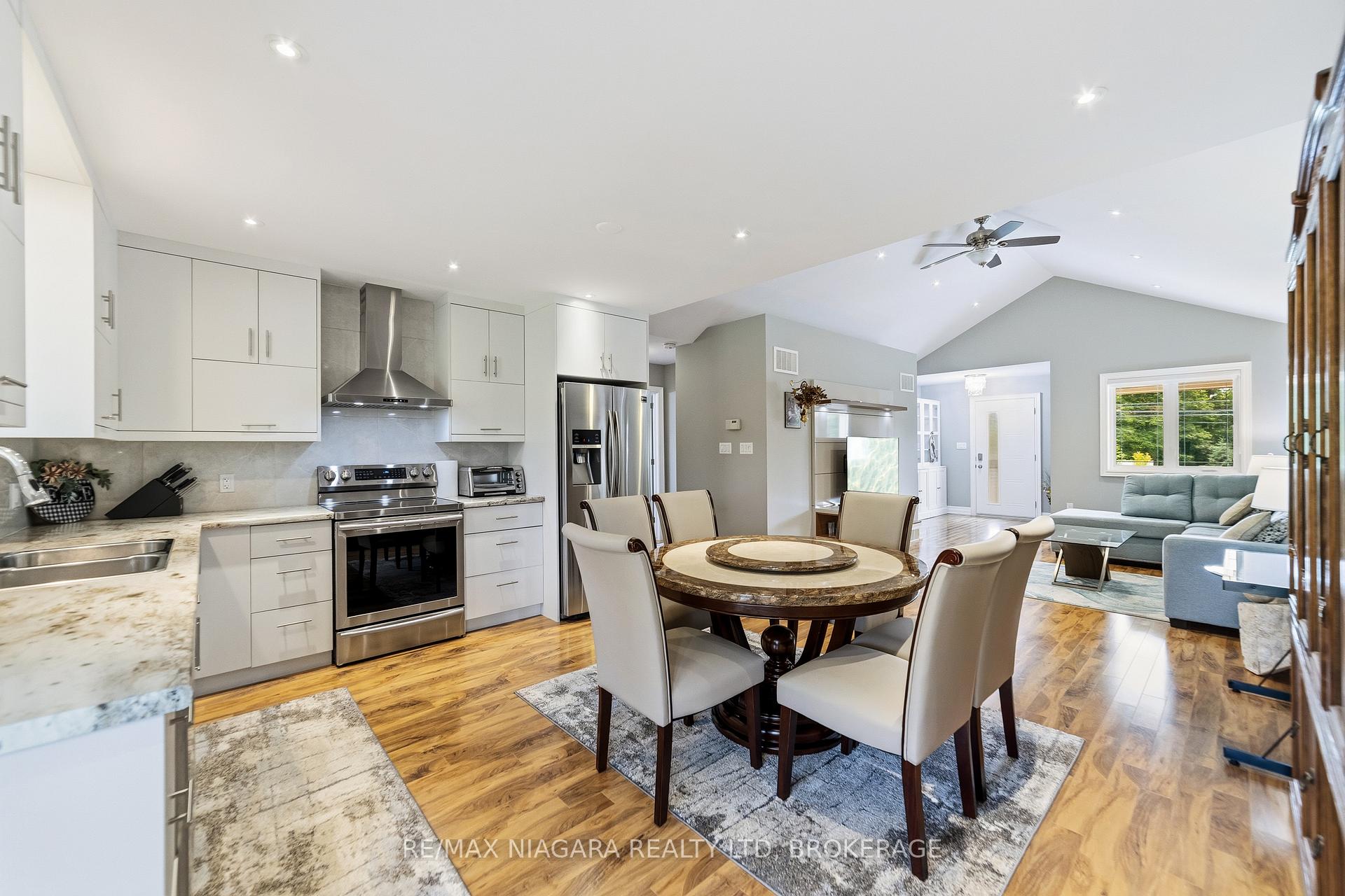 Photo 12 of 2876 3 Highway E, Port Colborne, Bethel — HOMEH