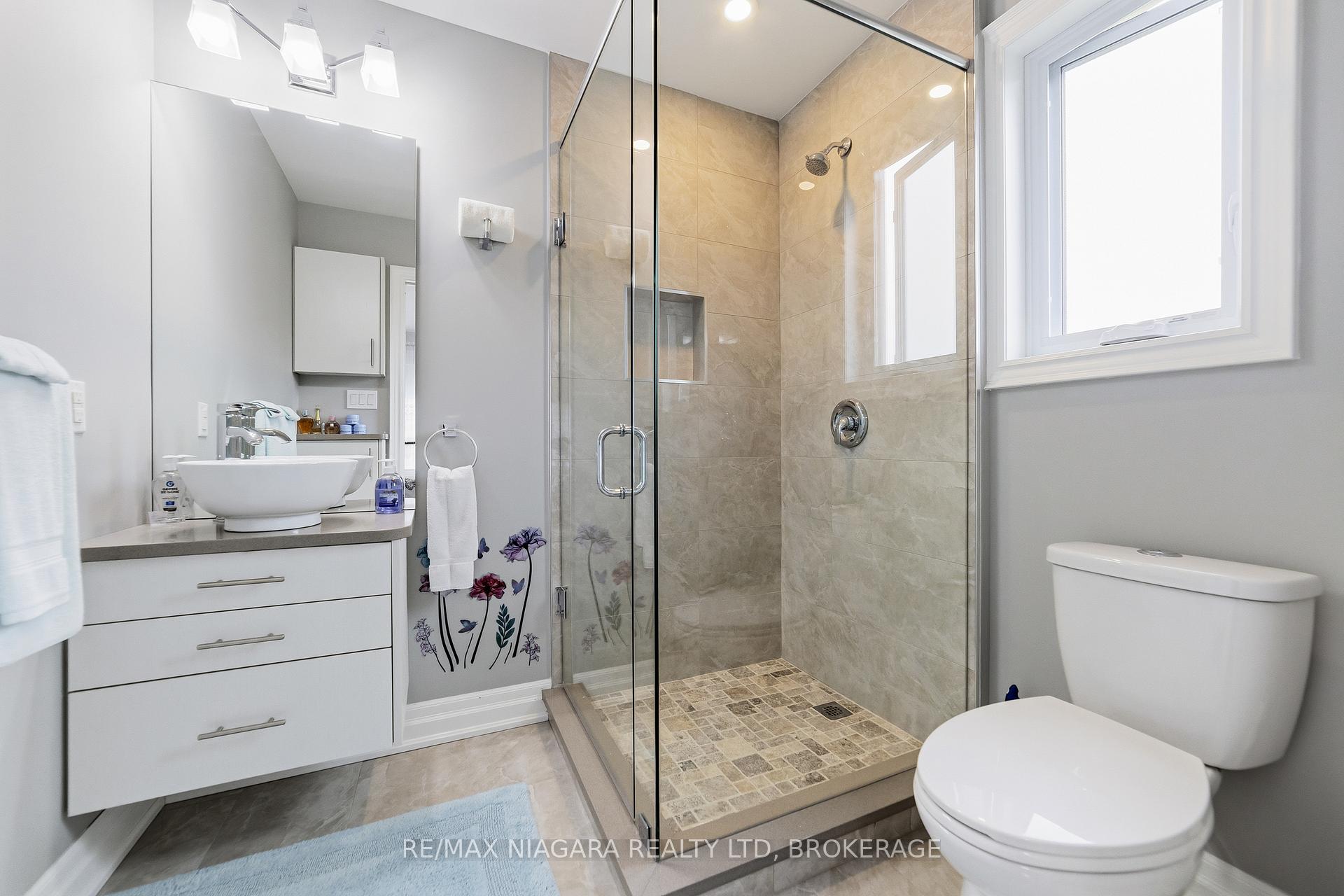 Photo 17 of 2876 3 Highway E, Port Colborne, Bethel — HOMEH