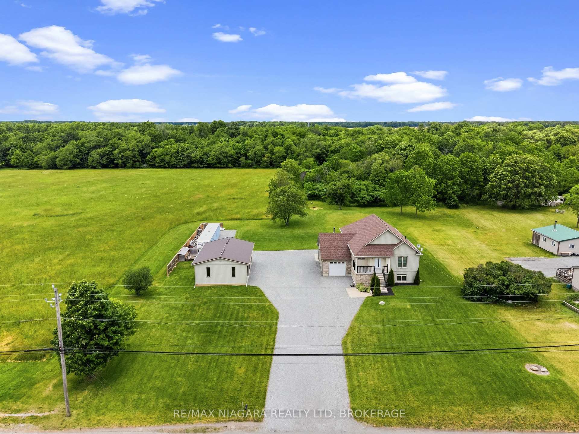 Photo 41 of 2876 3 Highway E, Port Colborne, Bethel — HOMEH