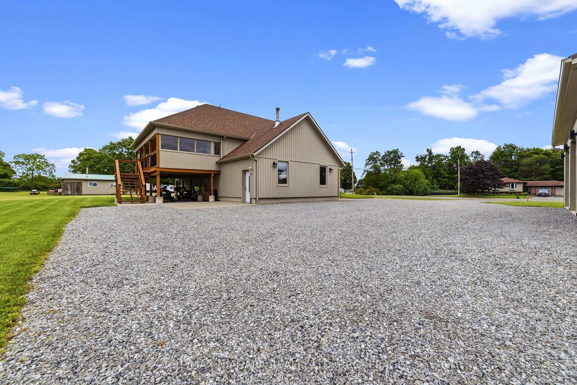 Photo 46 of 2876 3 Highway E, Port Colborne, Bethel — HOMEH
