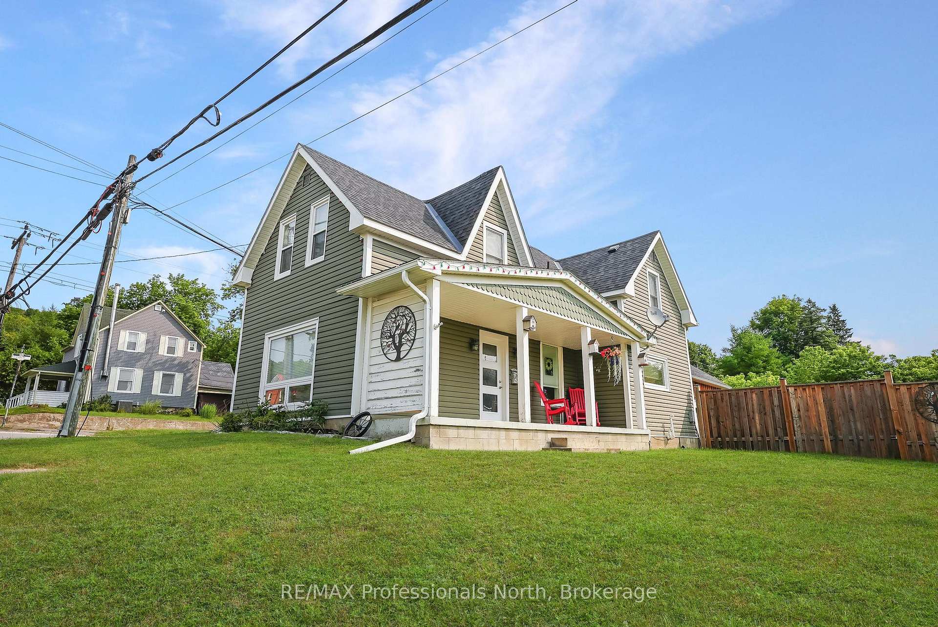 Photo of 33 Maple Avenue