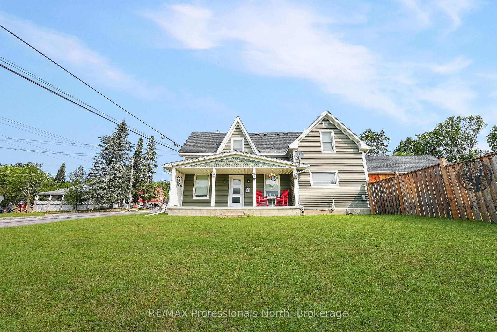 Photo 2 of 33 Maple Avenue, Dysart et al, Dysart — HOMEH