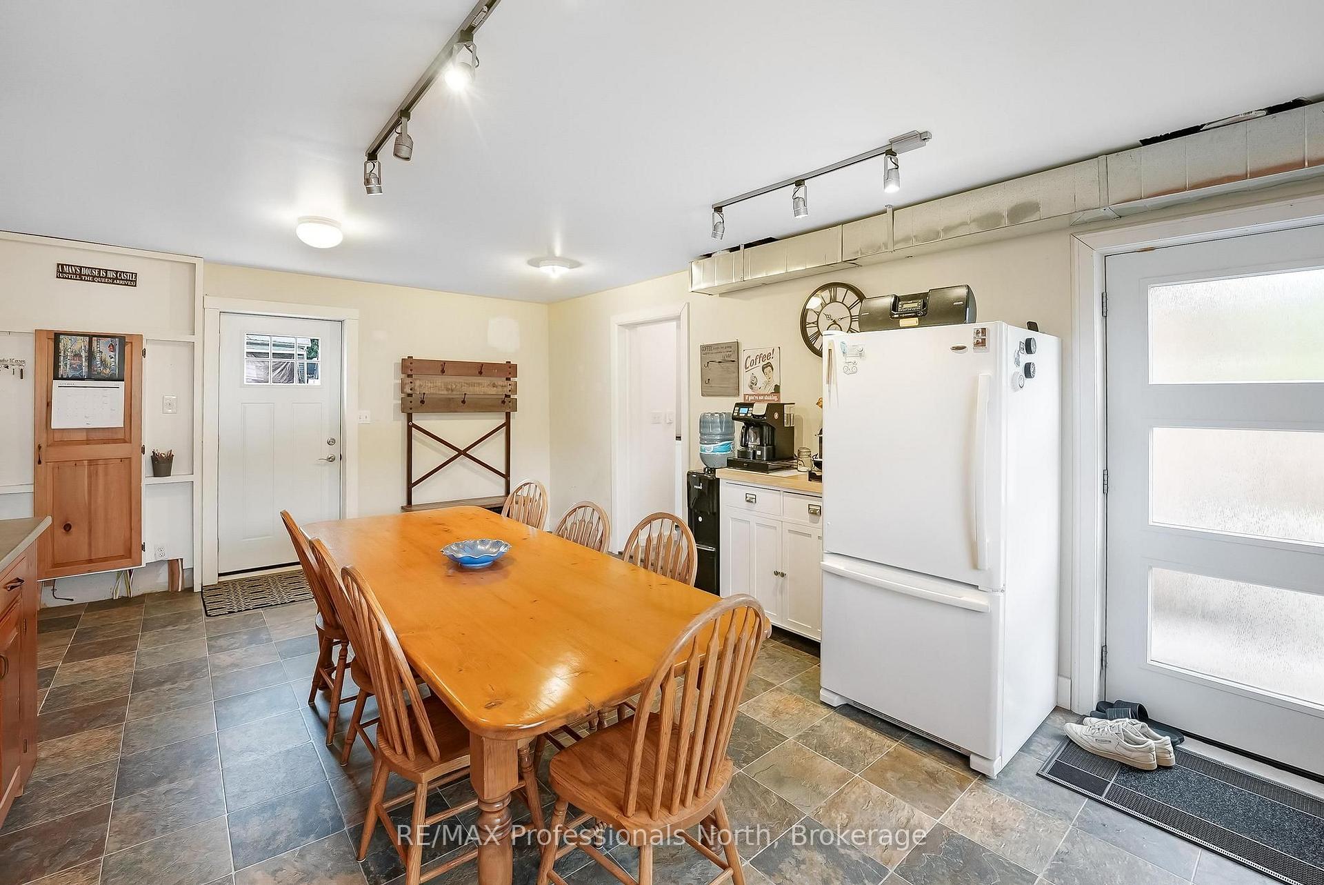 Photo 9 of 33 Maple Avenue, Dysart et al, Dysart — HOMEH