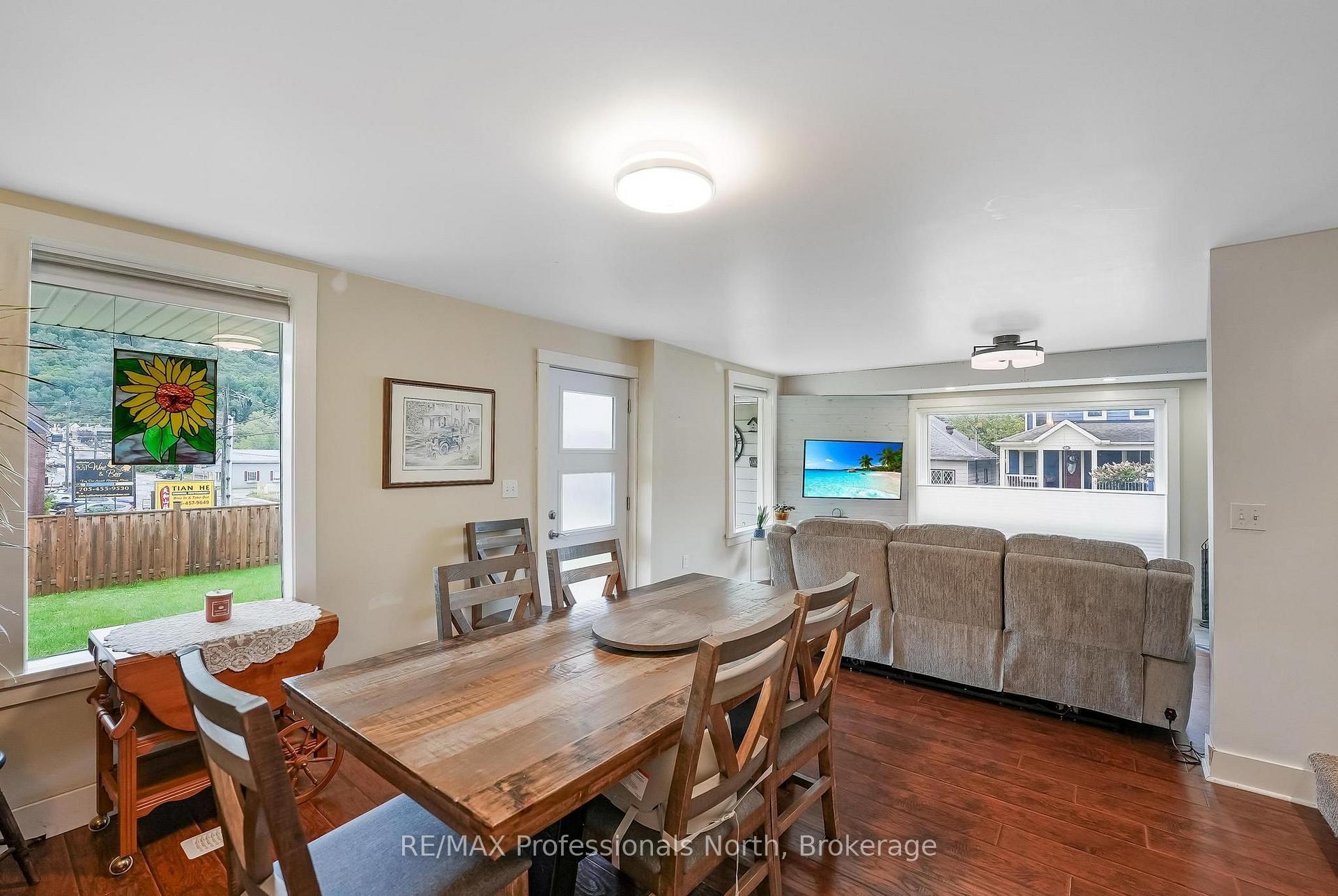 Photo 14 of 33 Maple Avenue, Dysart et al, Dysart — HOMEH